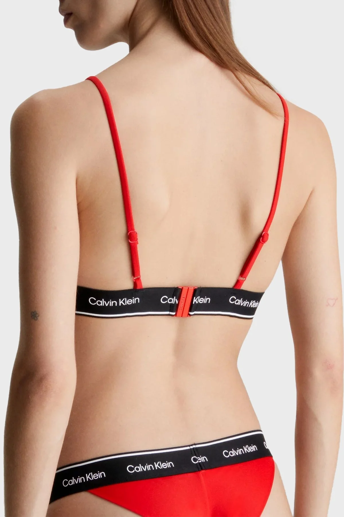 Calvin Klein Logolu Ayarlanabilir Omuz Askılı Üçgen KW0KW02424XNE Bayan Bikini Üstü KW0KW02424 XNE KIRMIZI - 2