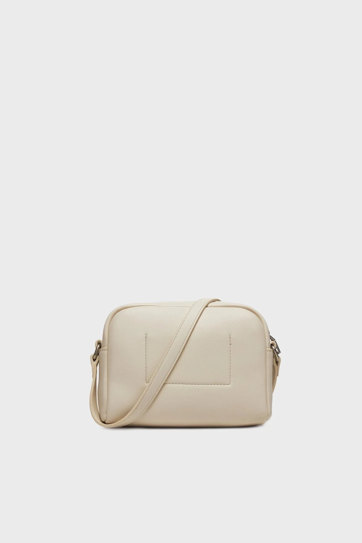 Calvin Klein Logolu Ayarlanabilir Uzatma Askılı K60K612220ACF Bayan Çanta K60K612220 ACF BEJ - 4