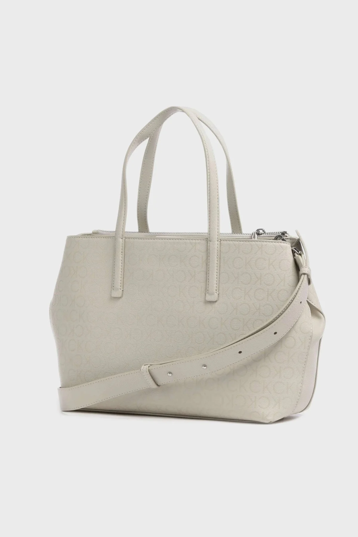 Calvin Klein Logolu Ayarlanabilir ve Çıkarılabilir Omuz Askılı K60K611758PEA Bayan Çanta K60K611758 PEA BEJ - 3