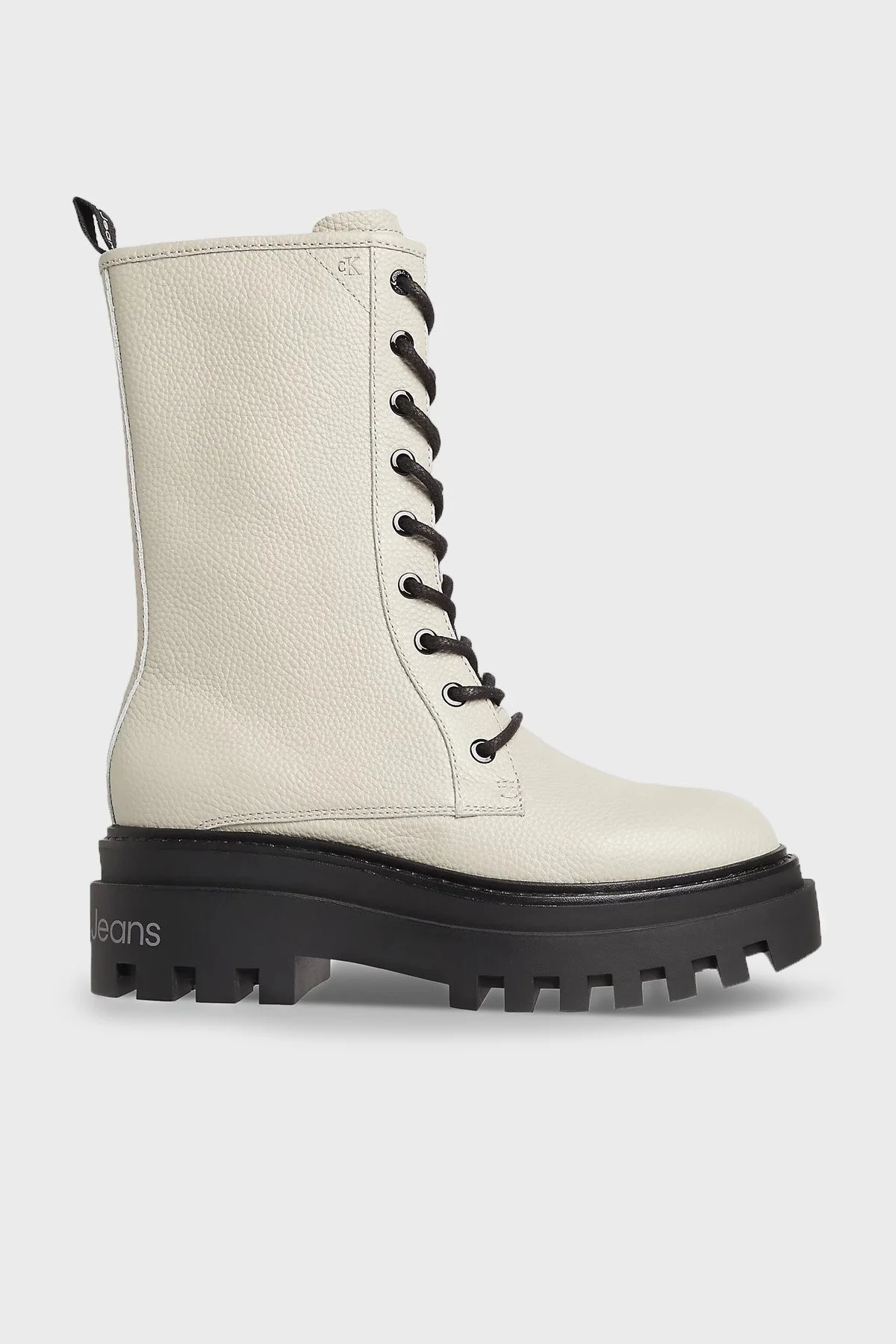 Calvin Klein Logolu Bağcıklı Deri Bayan Bot YW0YW00843 ACF BEJ - 1