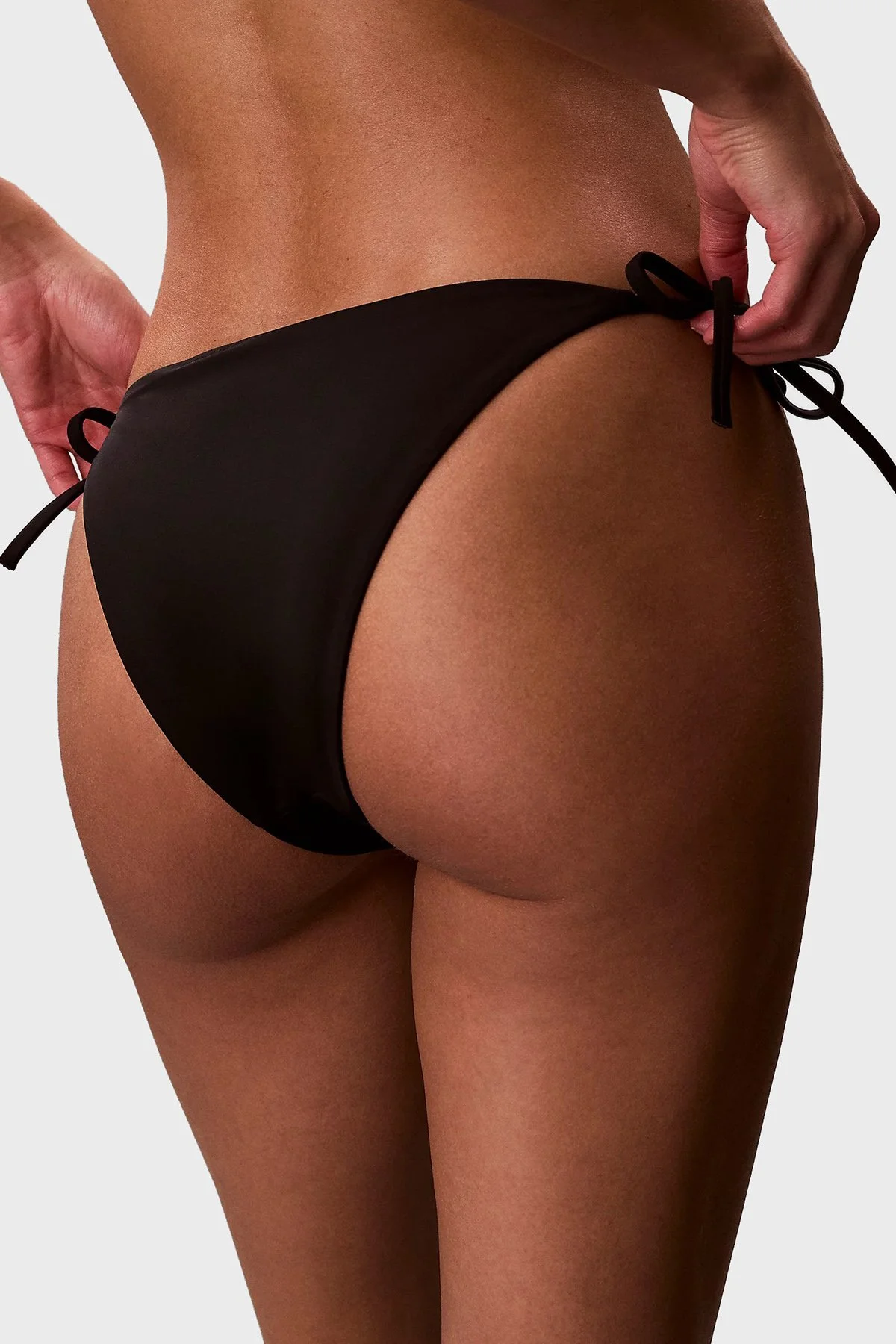 Calvin Klein Logolu Bağlamalı LV00Q61220UB1 Kadın Bikini Altı LV00Q61220 UB1 SİYAH - 3