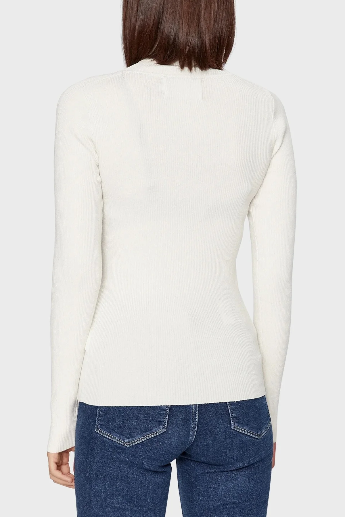 Calvin Klein Logolu Balıkçı Yaka Dar Kesim J20J221688YBI Bayan Kazak J20J221688 YBI BEYAZ - 3