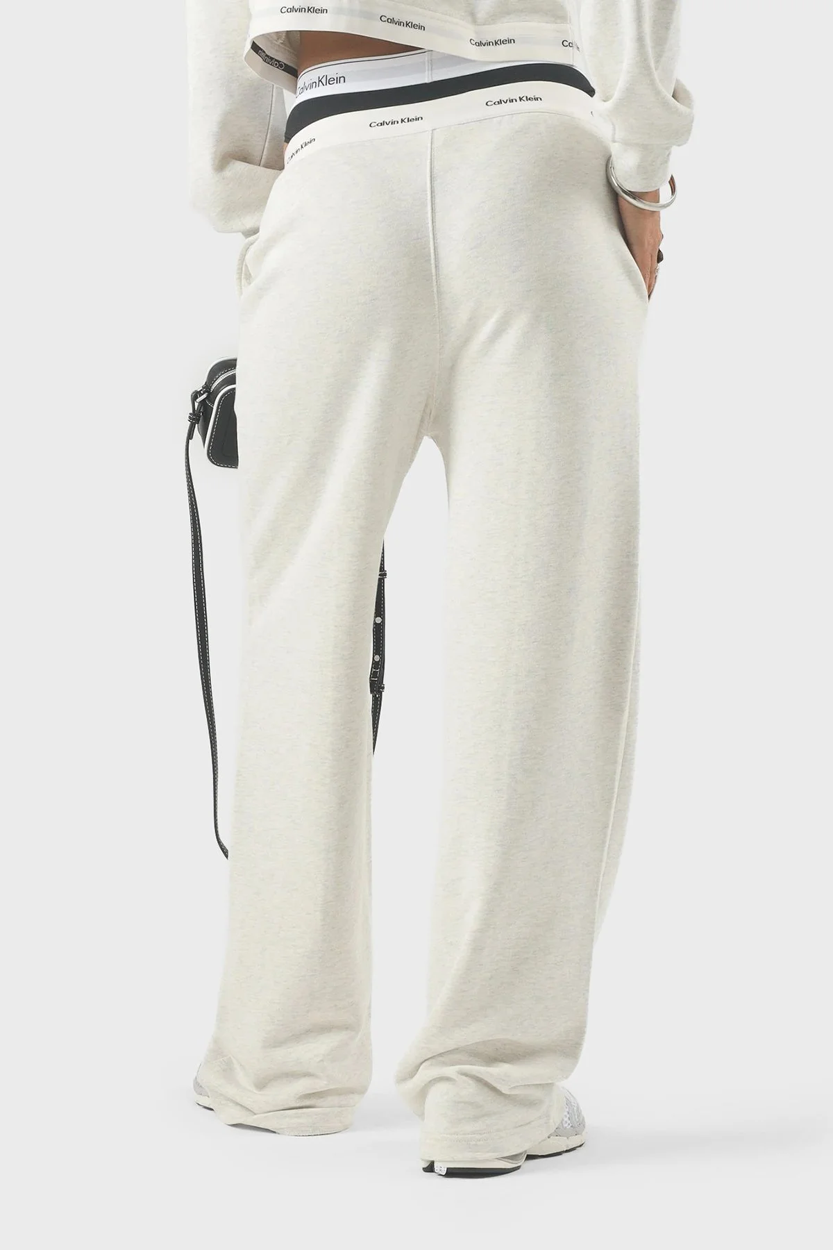 Calvin Klein Logolu Bel Detaylı Geniş Paça LV047G253GP4P Kadın Pantolon LV047G253G P4P BEJ - 4