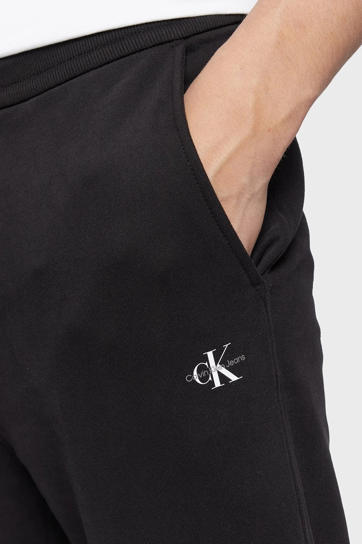 Calvin Klein Logolu Belden Bağlamalı Cepli % 100 Pamuk Jogger J30J322484BEH Erkek Pantolon J30J322484 BEH SİYAH - 3
