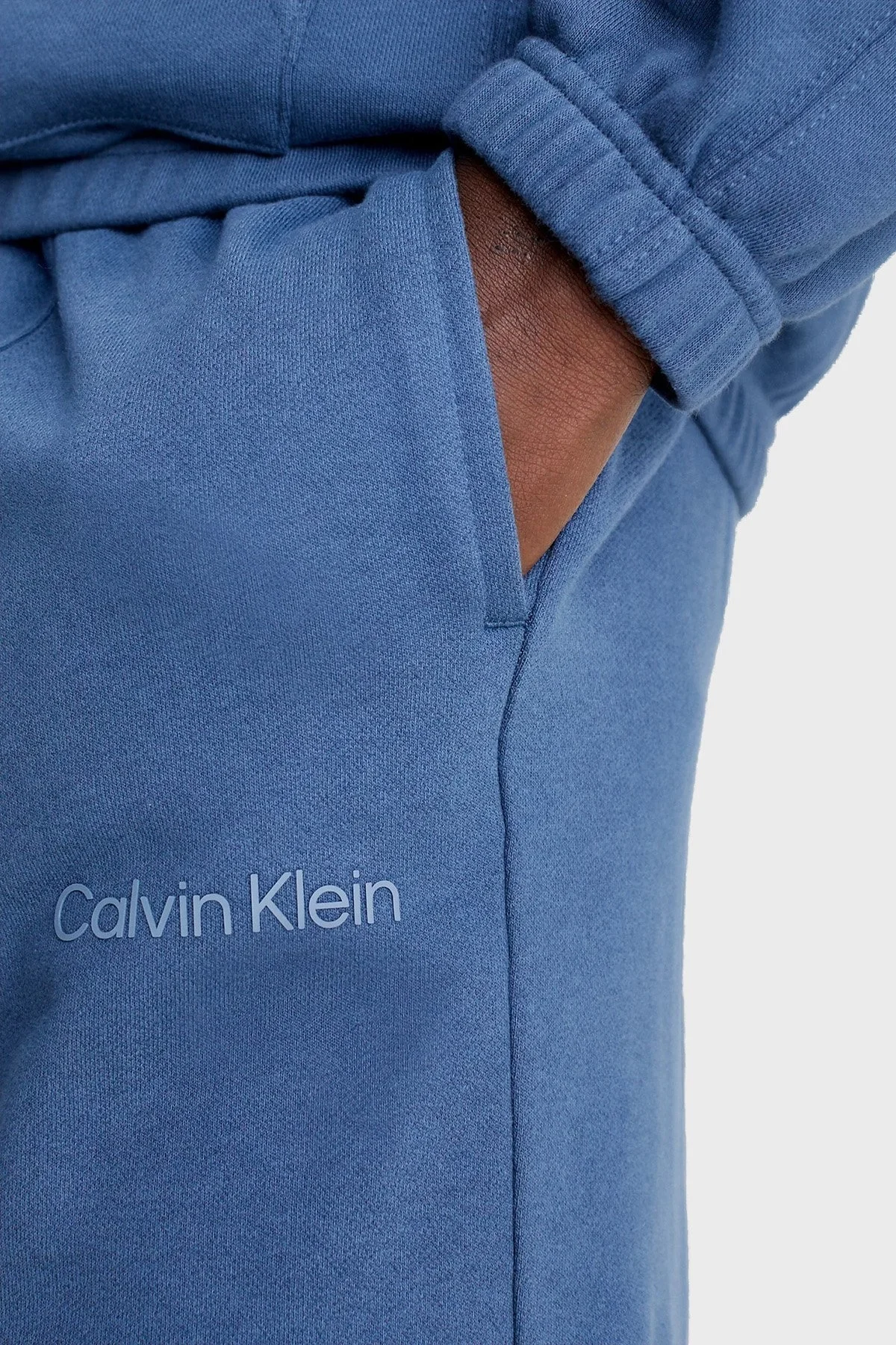 Calvin Klein Logolu Belden Bağlamalı Cepli Relaxed Fit 00GMS3S805DBZ Erkek Short 00GMS3S805 DBZ LACİVERT - 4