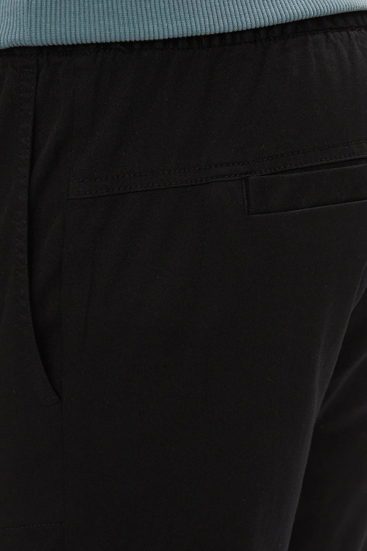 Calvin Klein Logolu Belden Bağlamalı Cepli Skinny Kargo J30J324696BEH Erkek Pantolon J30J324696 BEH SİYAH - 5