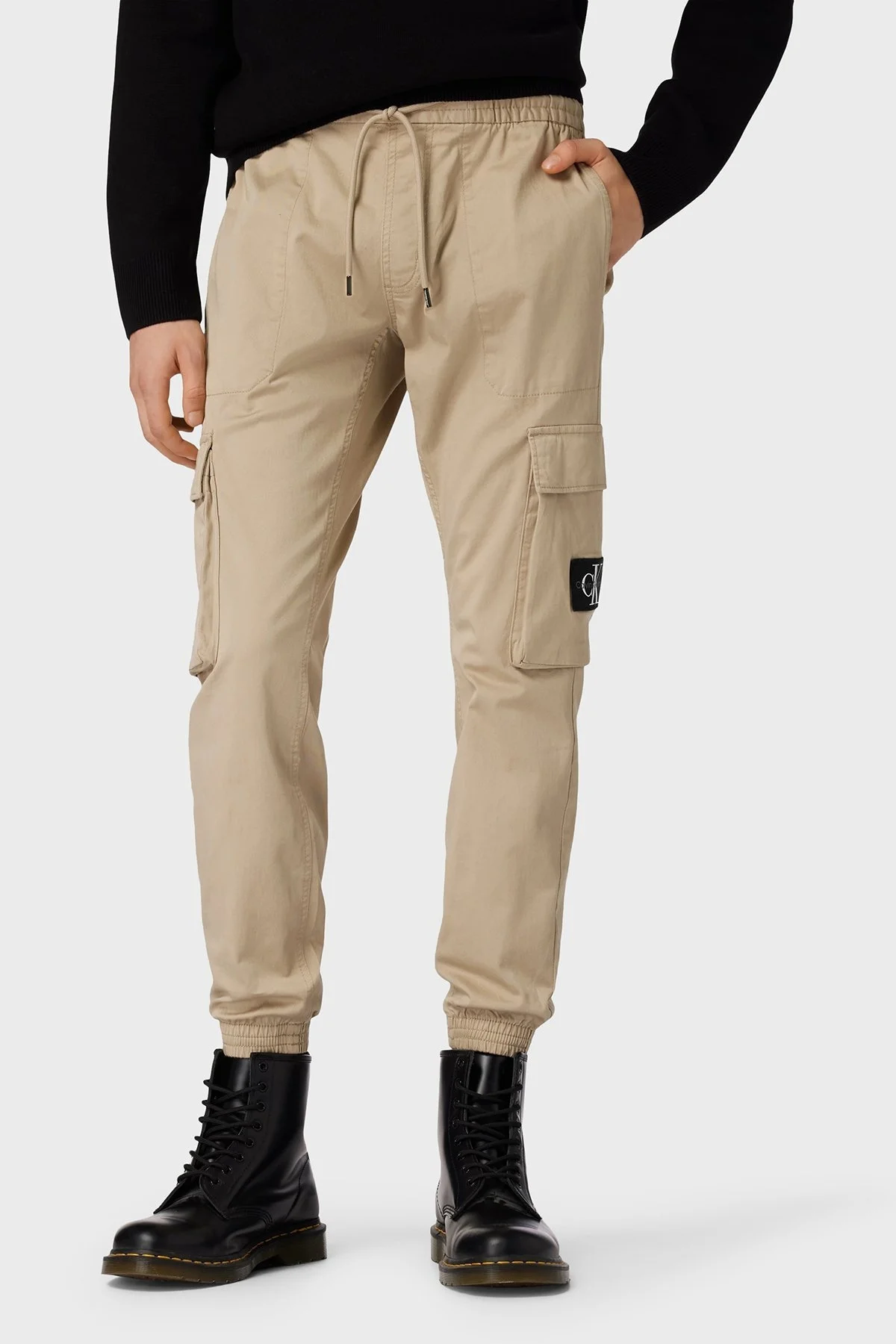 Calvin Klein Logolu Belden Bağlamalı Cepli Skinny Kargo J30J324696PED Erkek Pantolon J30J324696 PED BEJ - 3