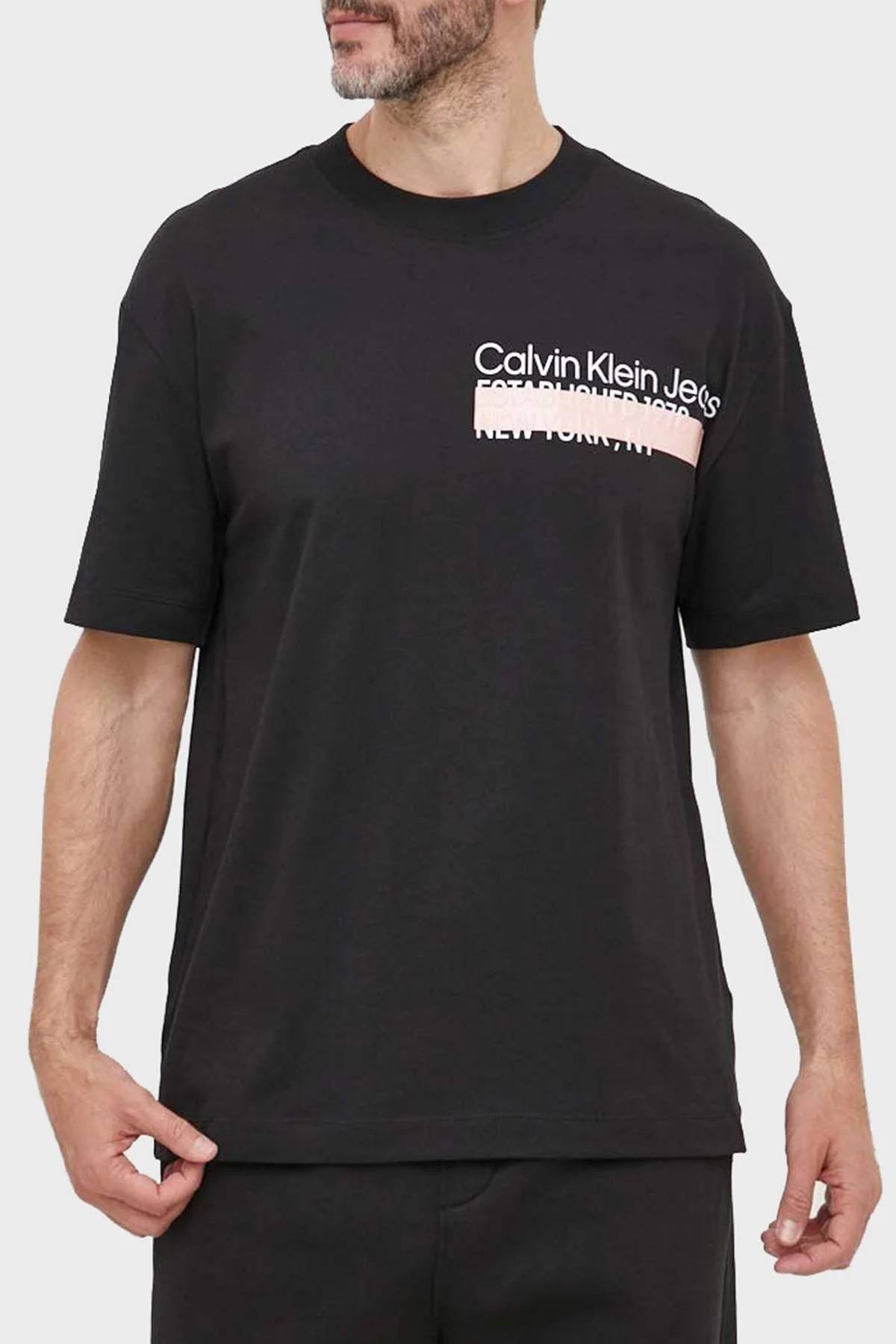 Calvin Klein Logolu Bisiklet Yaka % 100 Pamuk Oversize J30J323522BEH Erkek T Shirt J30J323522 BEH SİYAH - 1