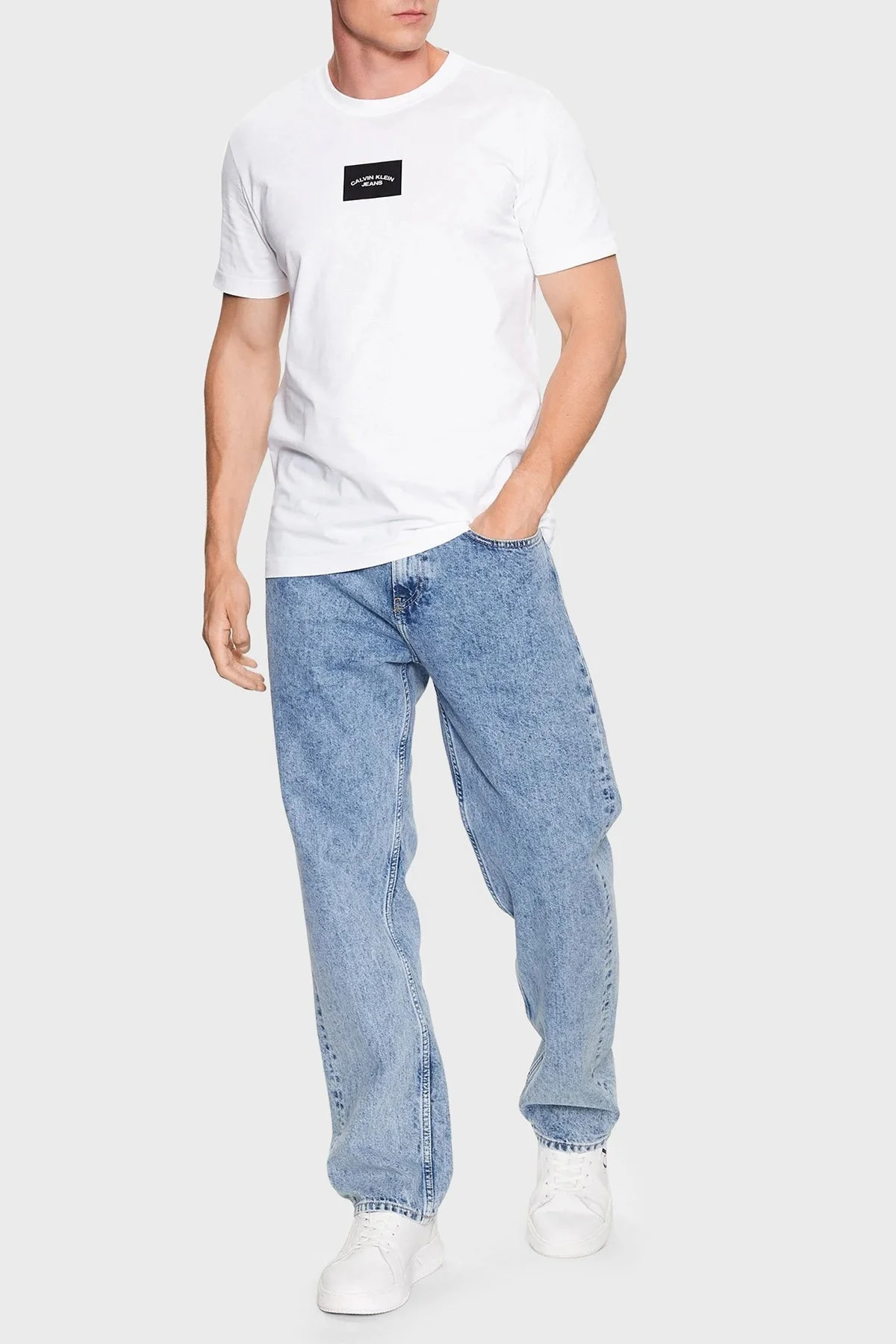 Calvin Klein Logolu Bisiklet Yaka % 100 Pamuk Regular Fit J30J323523YAF Erkek T Shirt J30J323523 YAF BEYAZ - 3