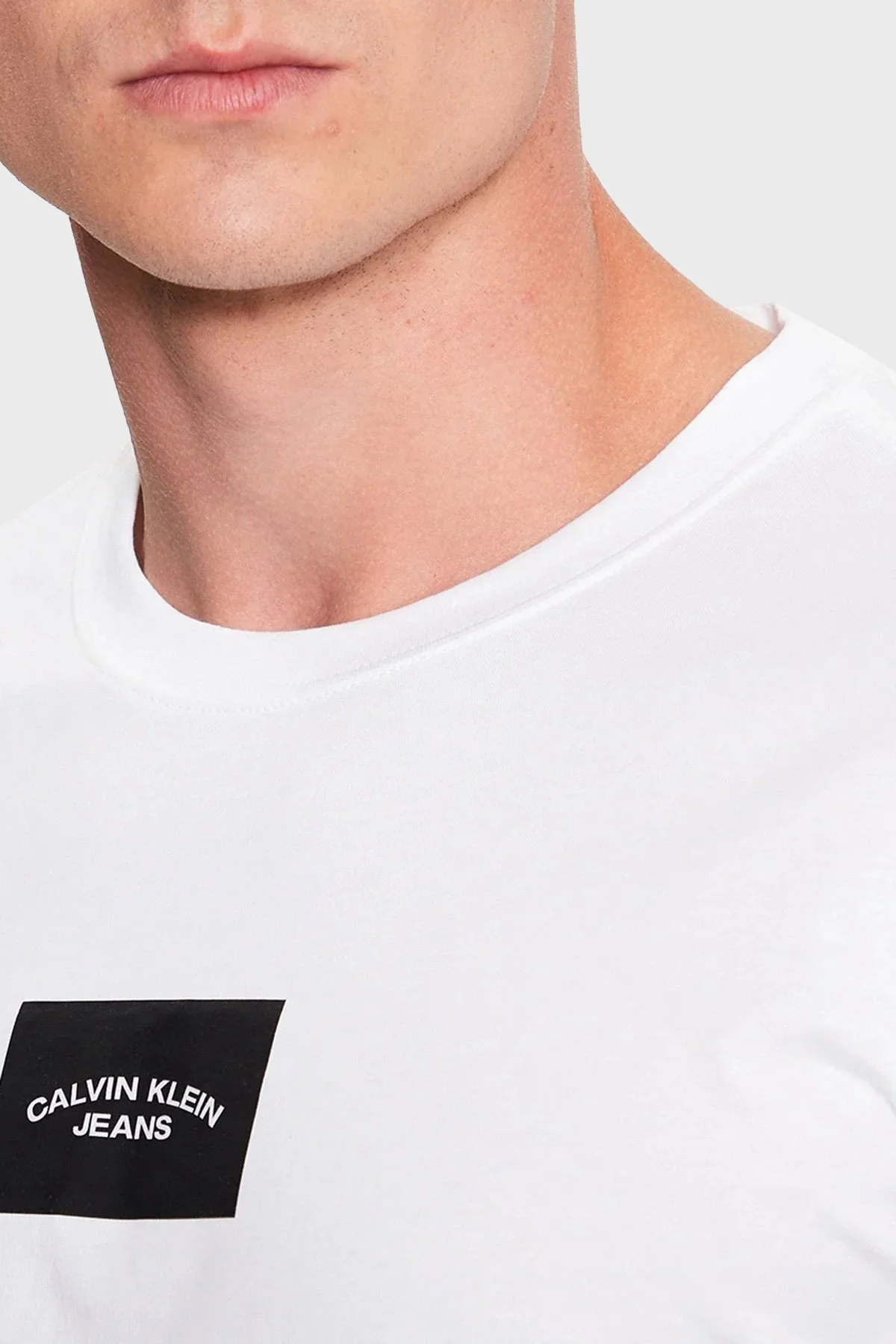 Calvin Klein Logolu Bisiklet Yaka % 100 Pamuk Regular Fit J30J323523YAF Erkek T Shirt J30J323523 YAF BEYAZ - 4