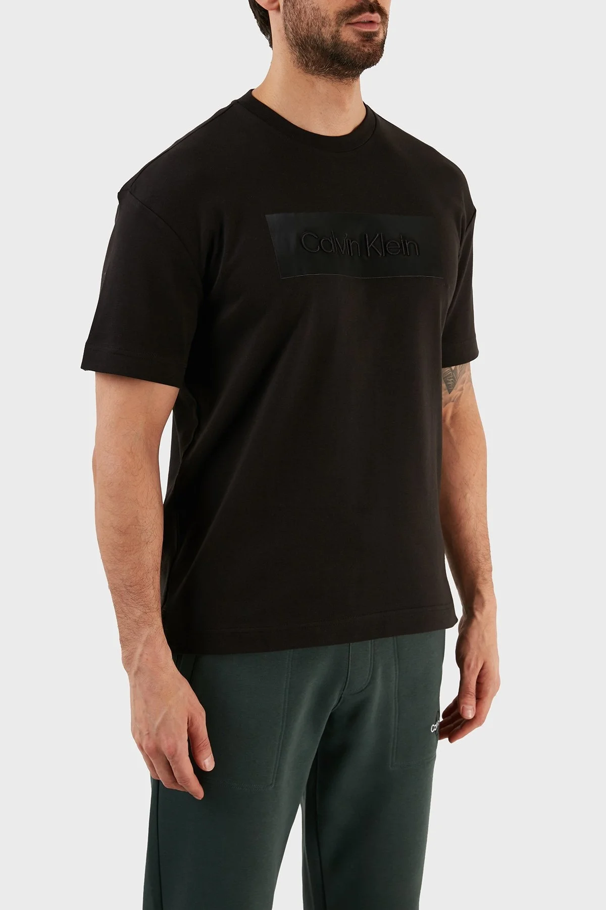 Calvin Klein Logolu Bisiklet Yaka % 100 Pamuk Relaxed Fit Erkek T Shirt K10K110798 BEH SİYAH - 3