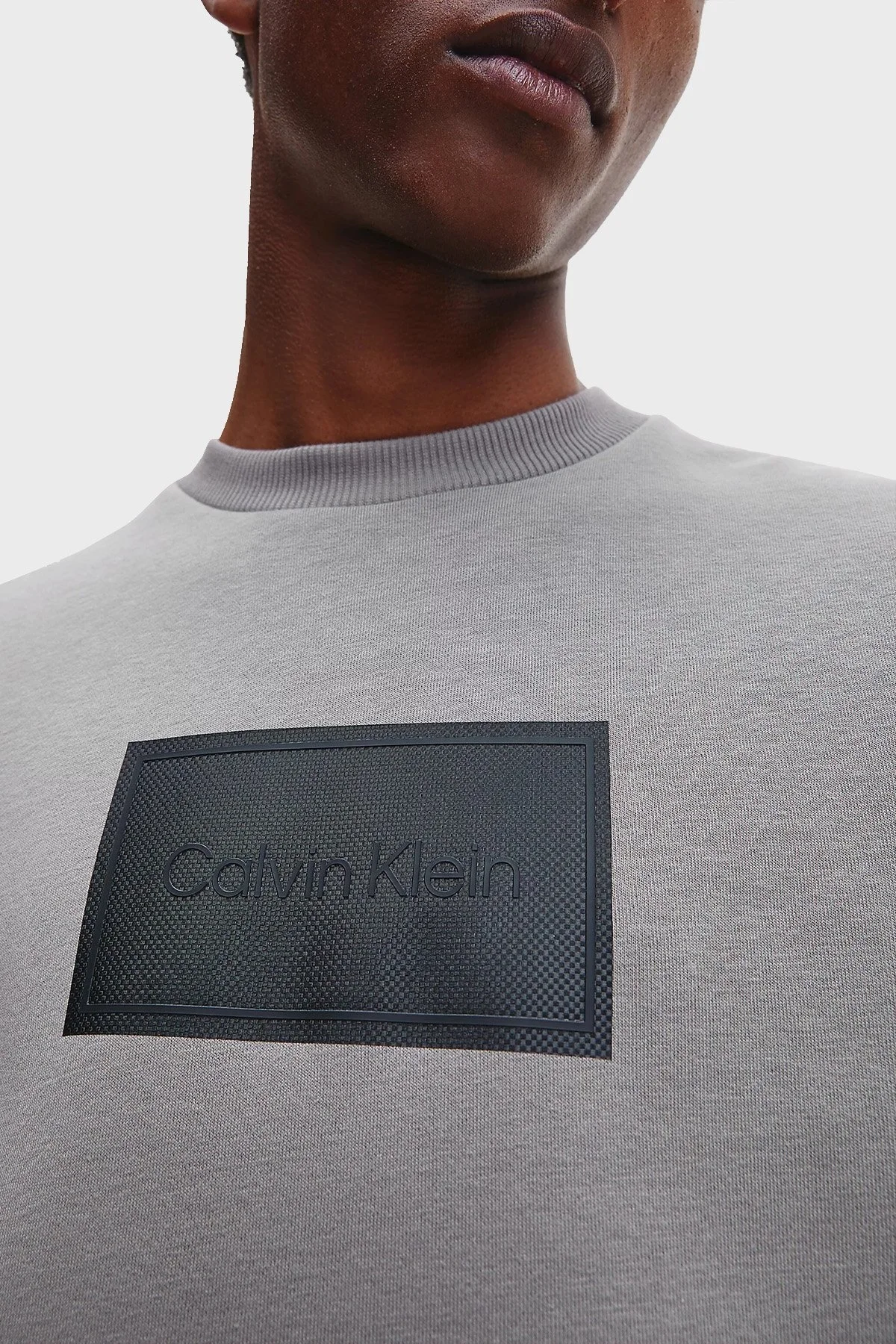 Calvin Klein Logolu Bisiklet Yaka Organik Pamuklu Relaxed Fit Erkek Sweat K10K110083 PQ6 GRİ - 4
