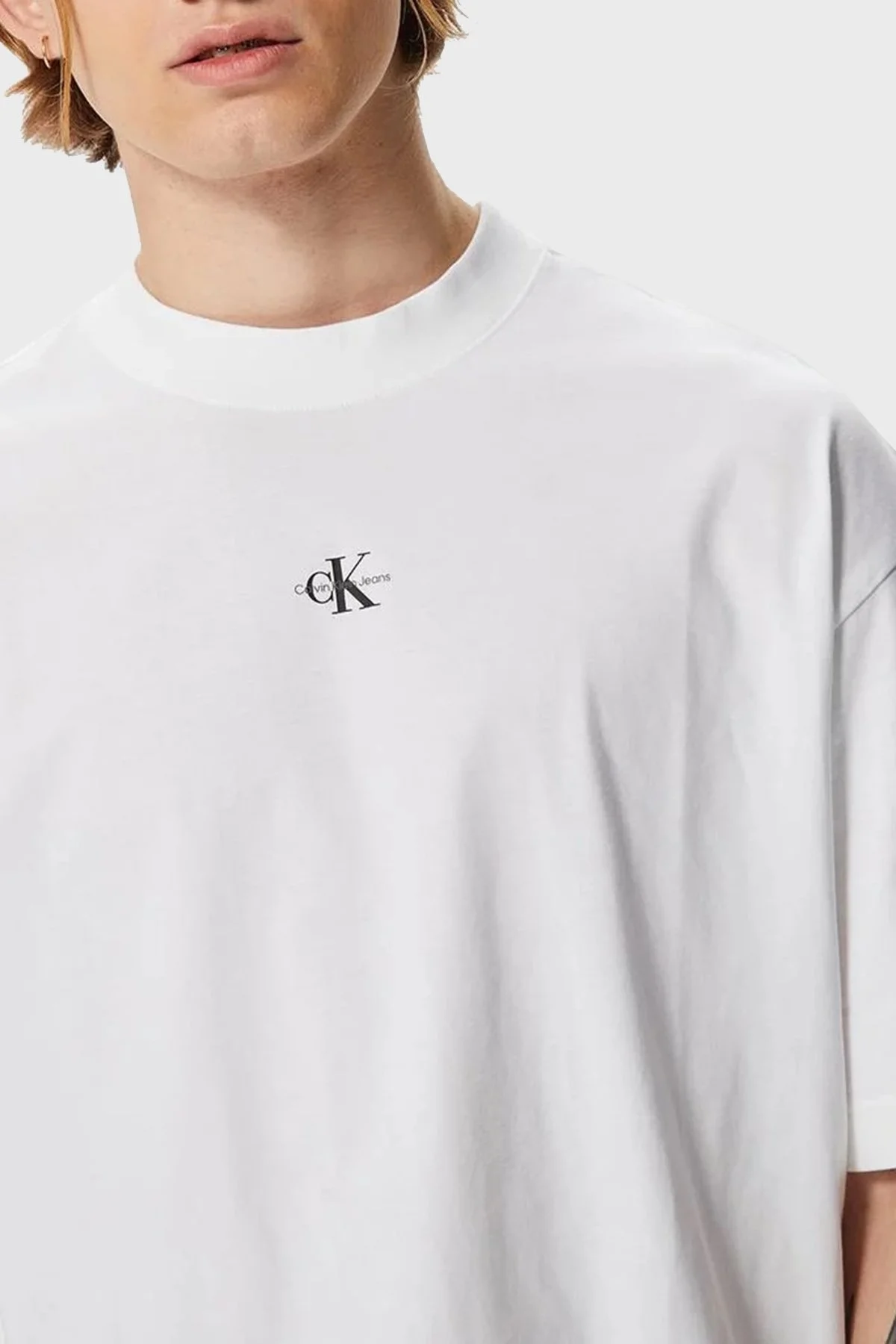 Calvin Klein Logolu Bisiklet Yaka Pamuklu J30J322849YAF Erkek T Shirt J30J322849 YAF BEYAZ - 4