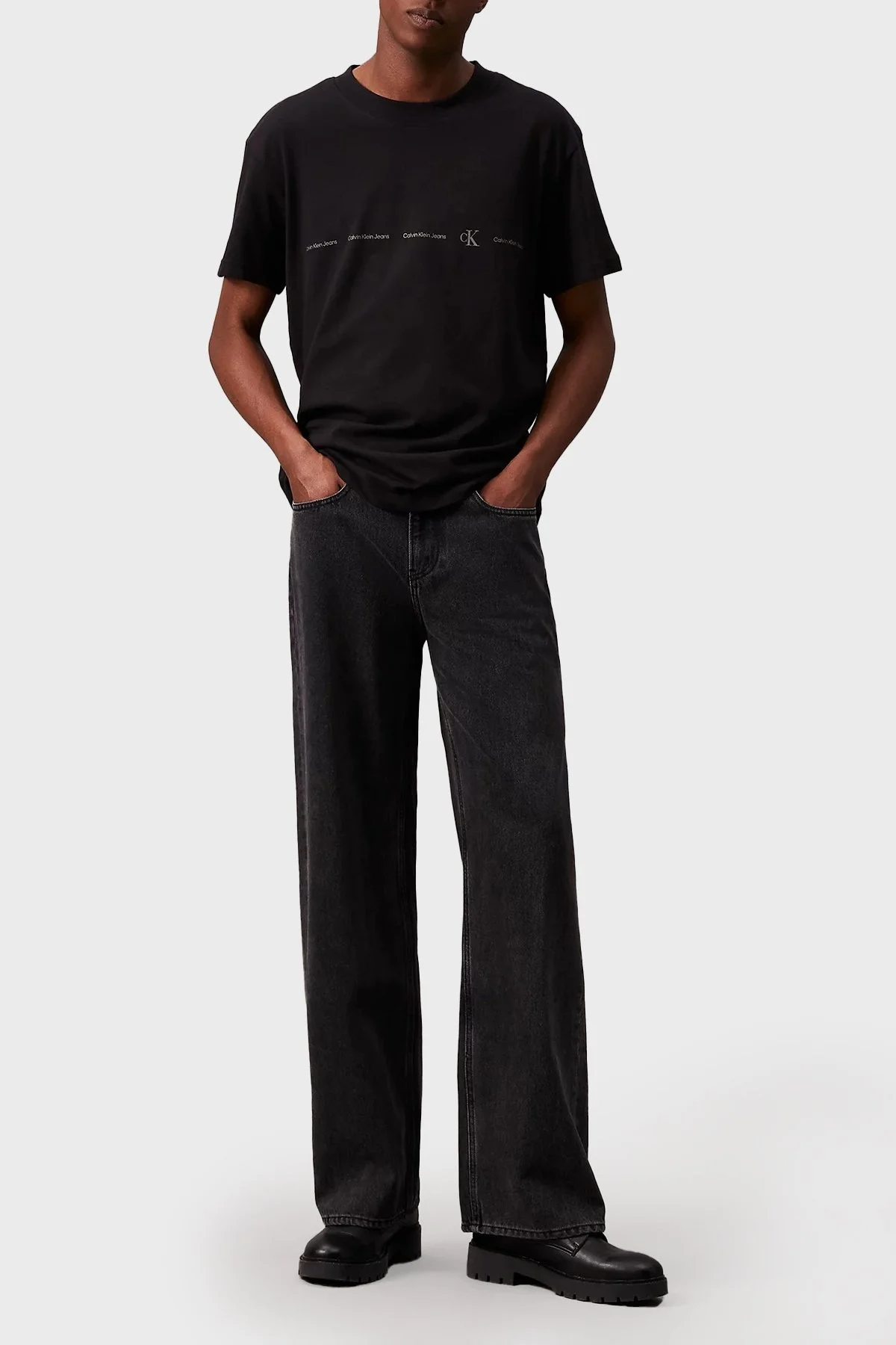 Calvin Klein Logolu Bisiklet Yaka Regular Fit Pamuklu Jarse J30J324668BEH Erkek T Shirt J30J324668 BEH SİYAH - 1