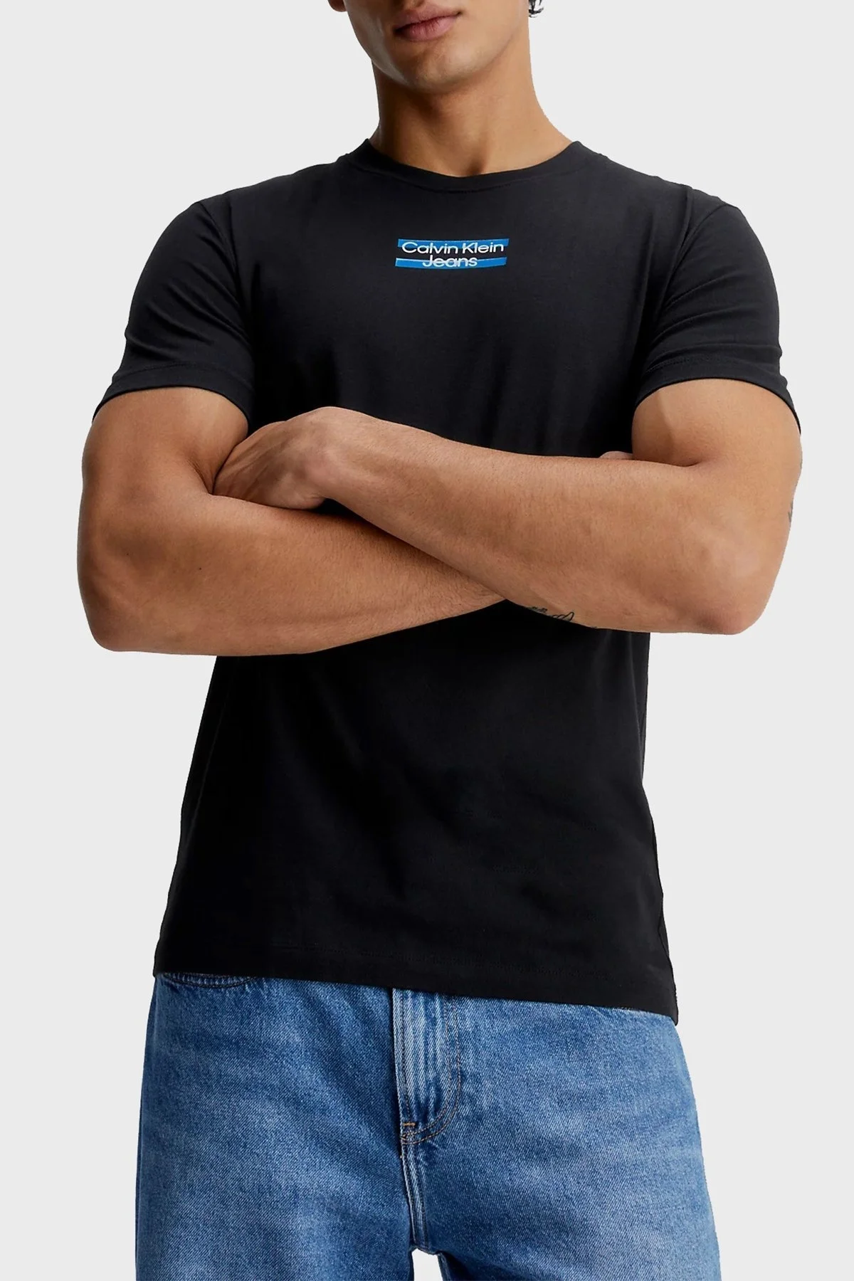 Calvin Klein Logolu Bisiklet Yaka Slim Fit Pamuklu Jarse Erkek T Shirt J30J322872 BEH SİYAH - 1