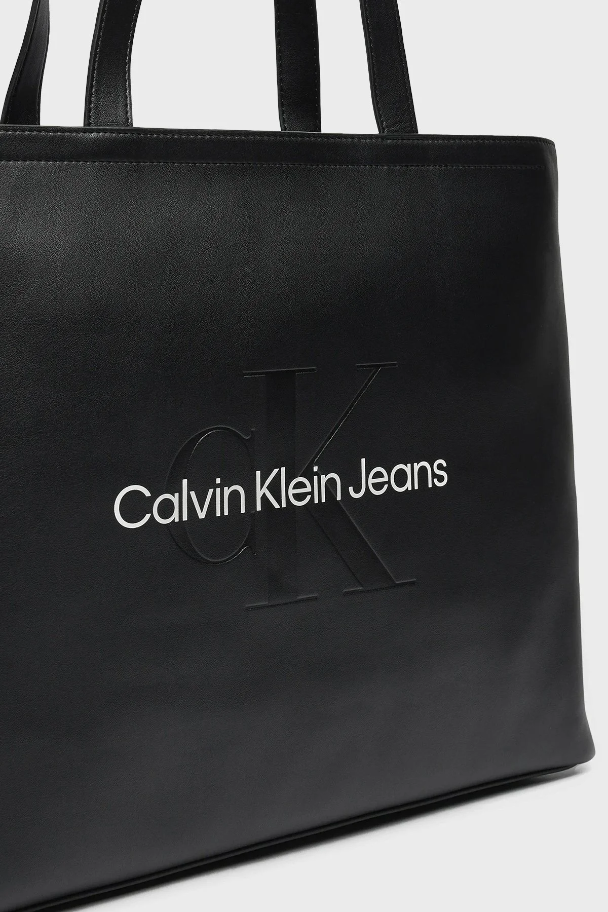 Calvin Klein Logolu Büyük K60K61222201R Bayan Çanta K60K612222 01R SİYAH - 5