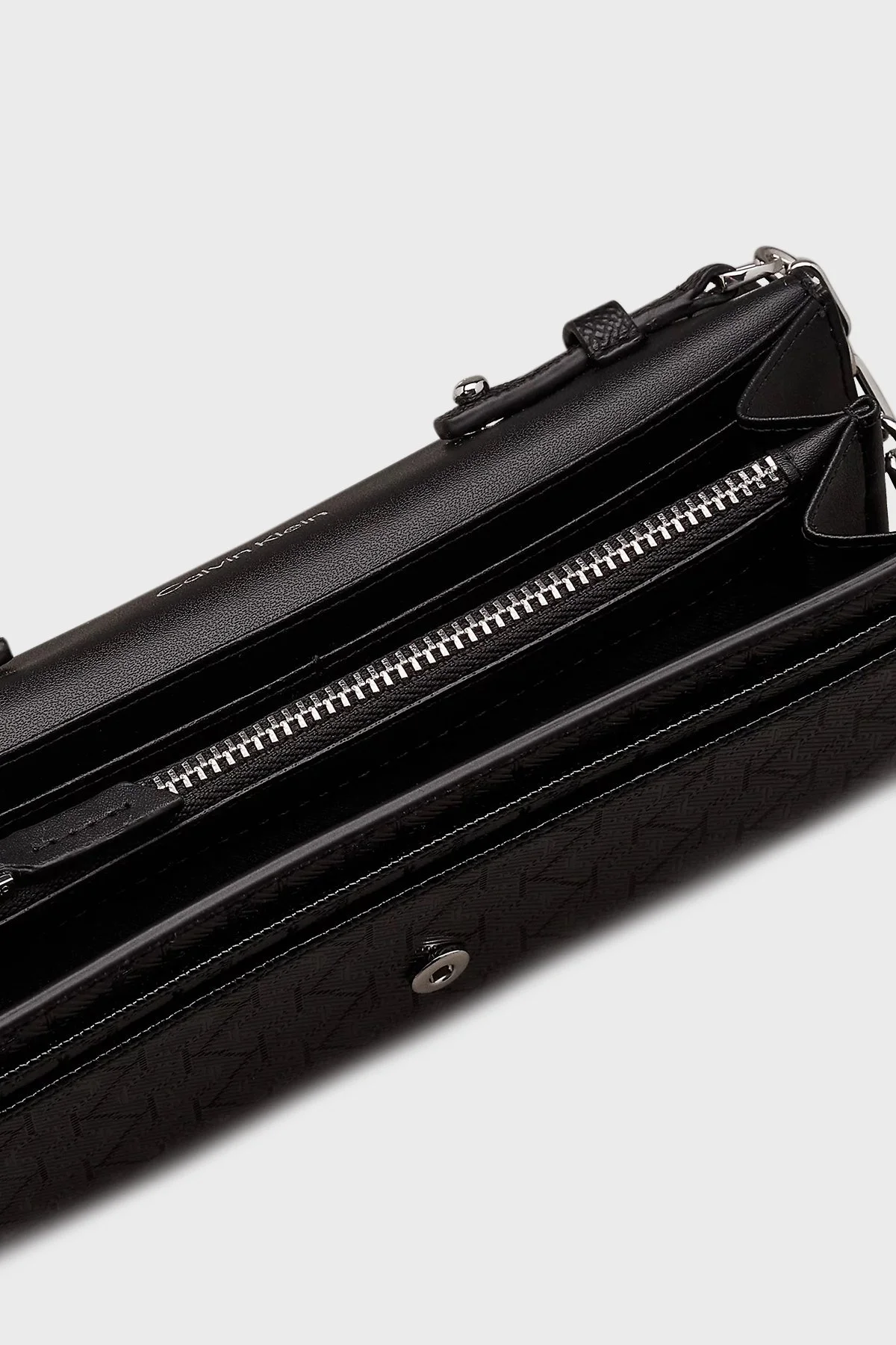 Calvin Klein Logolu Çapraz Askılı K60K6128530GJ Bayan Çanta K60K612853 0GJ SİYAH - 11