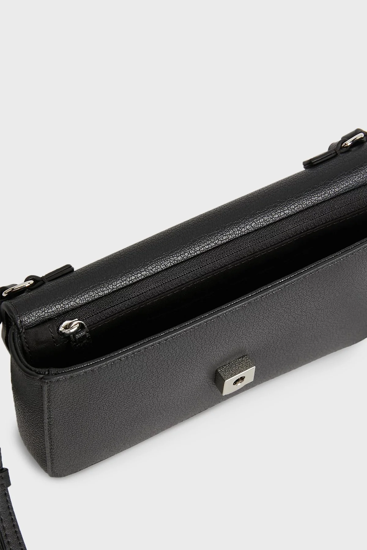 Calvin Klein Logolu Çapraz Askılı Mini K60K610704BDS Bayan Çanta K60K610704 BDS SİYAH - 5