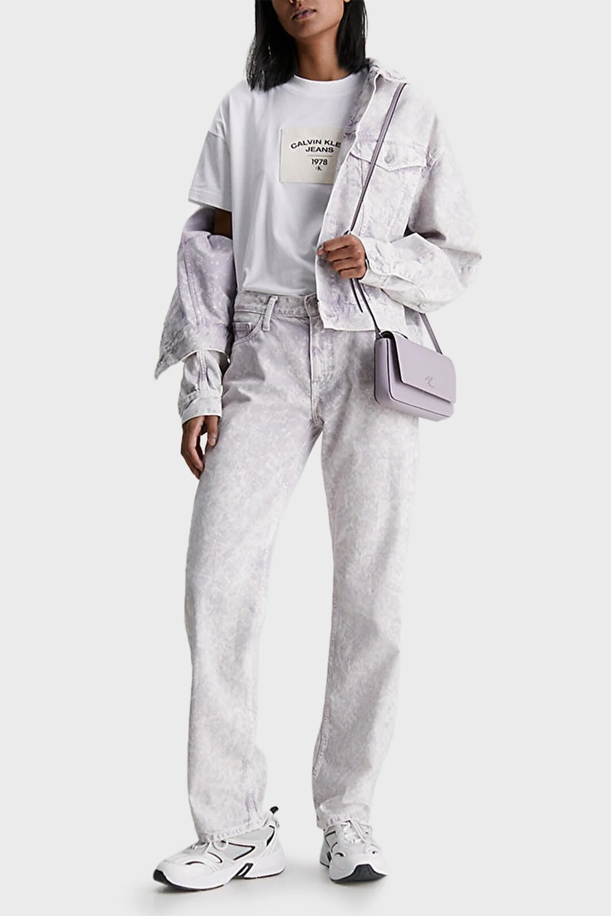 Calvin Klein Logolu Çapraz Askılı Mini K60K610704PC1 Bayan Çanta K60K610704 PC1 GRİ - 2