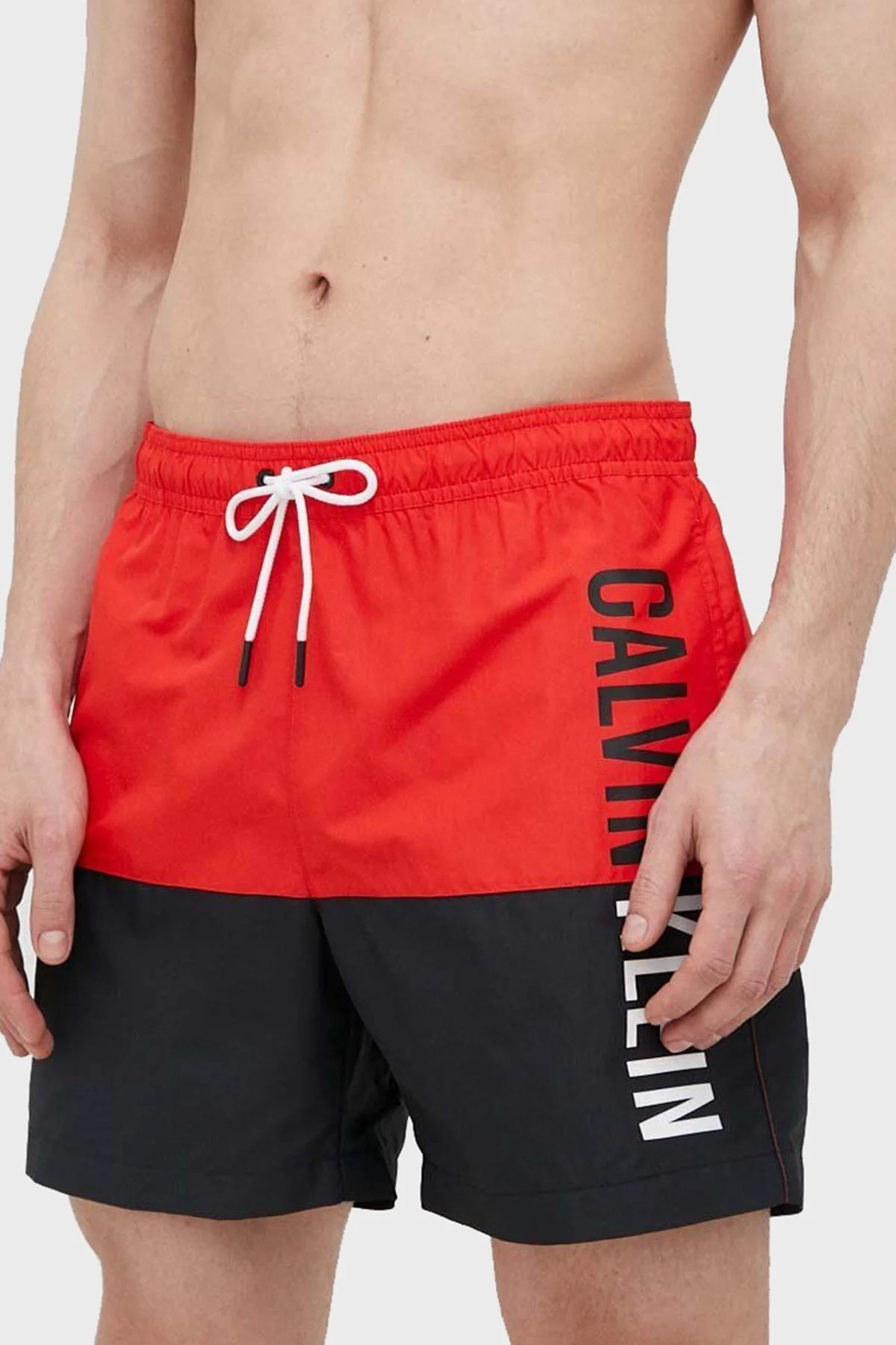 Calvin Klein Logolu Cepli KM0KM00796XNE Erkek Mayo Short KM0KM00796 XNE KIRMIZI - 1