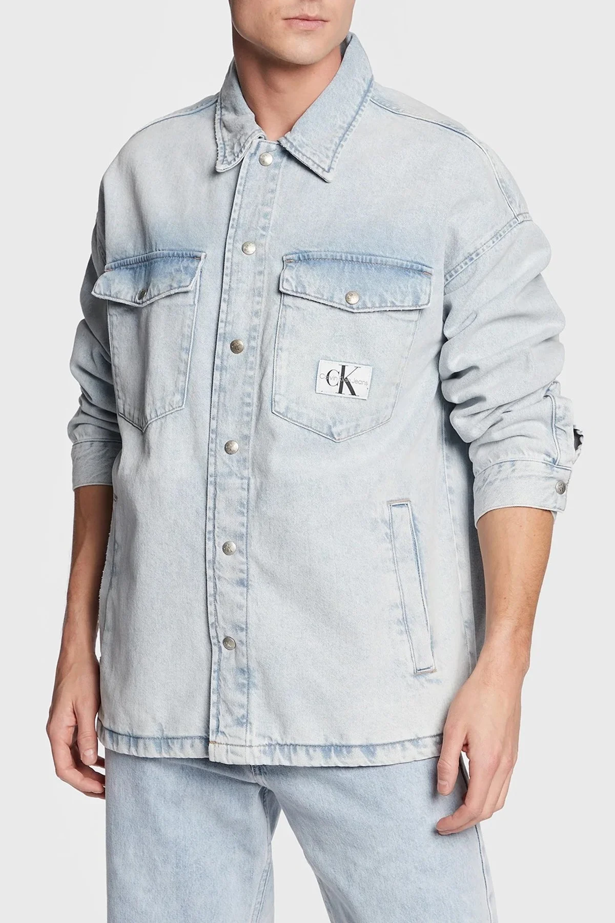 Calvin Klein Logolu Cepli Pamuklu Oversize J30J3223831AA Erkek Kot Ceket J30J322383 1AA AÇIK MAVİ - 1