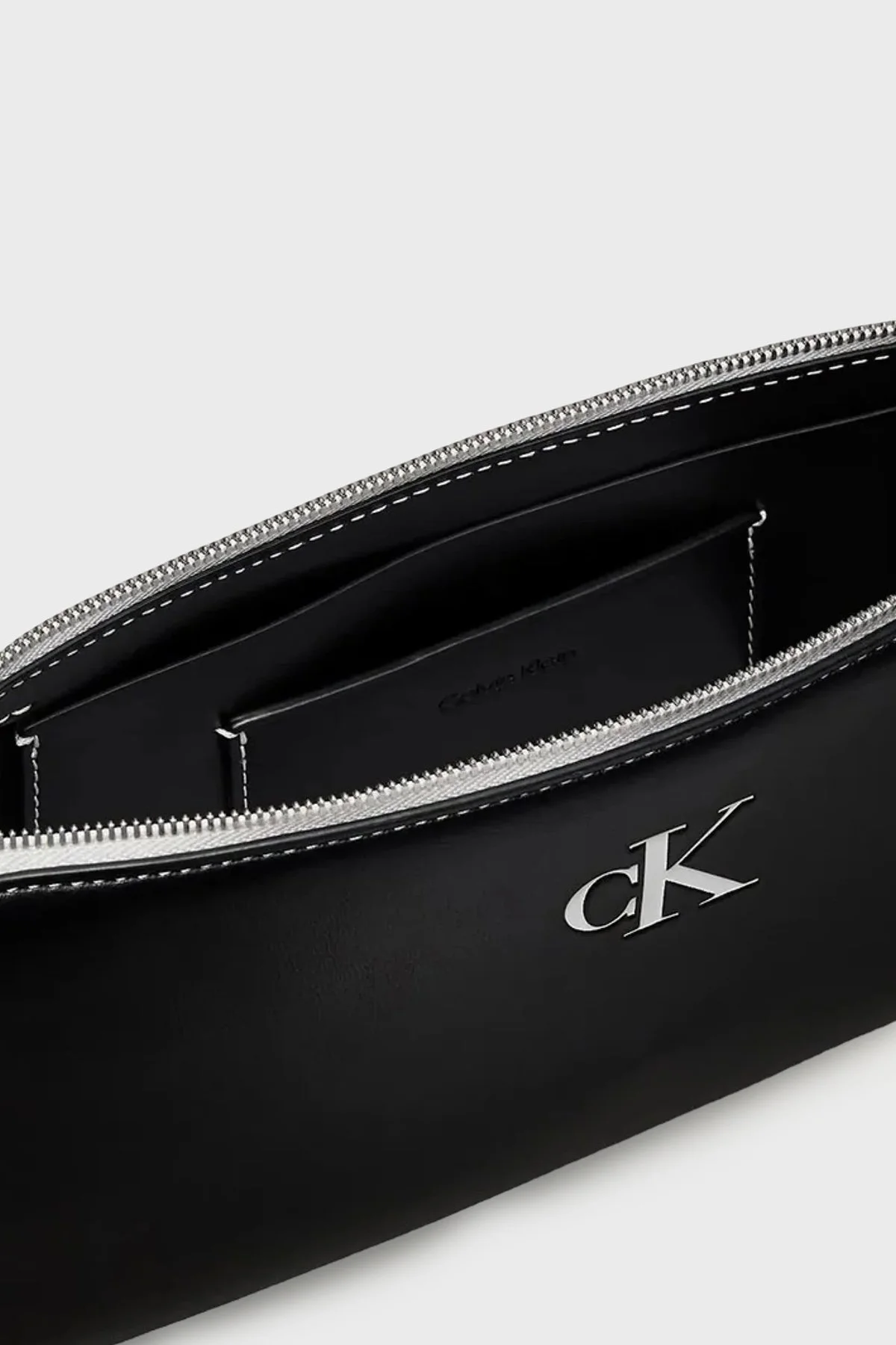 Calvin Klein Logolu Çıkarilabilir Askılı LV04F1220GUB1 Kadın Çanta LV04F1220G UB1 SİYAH - 3
