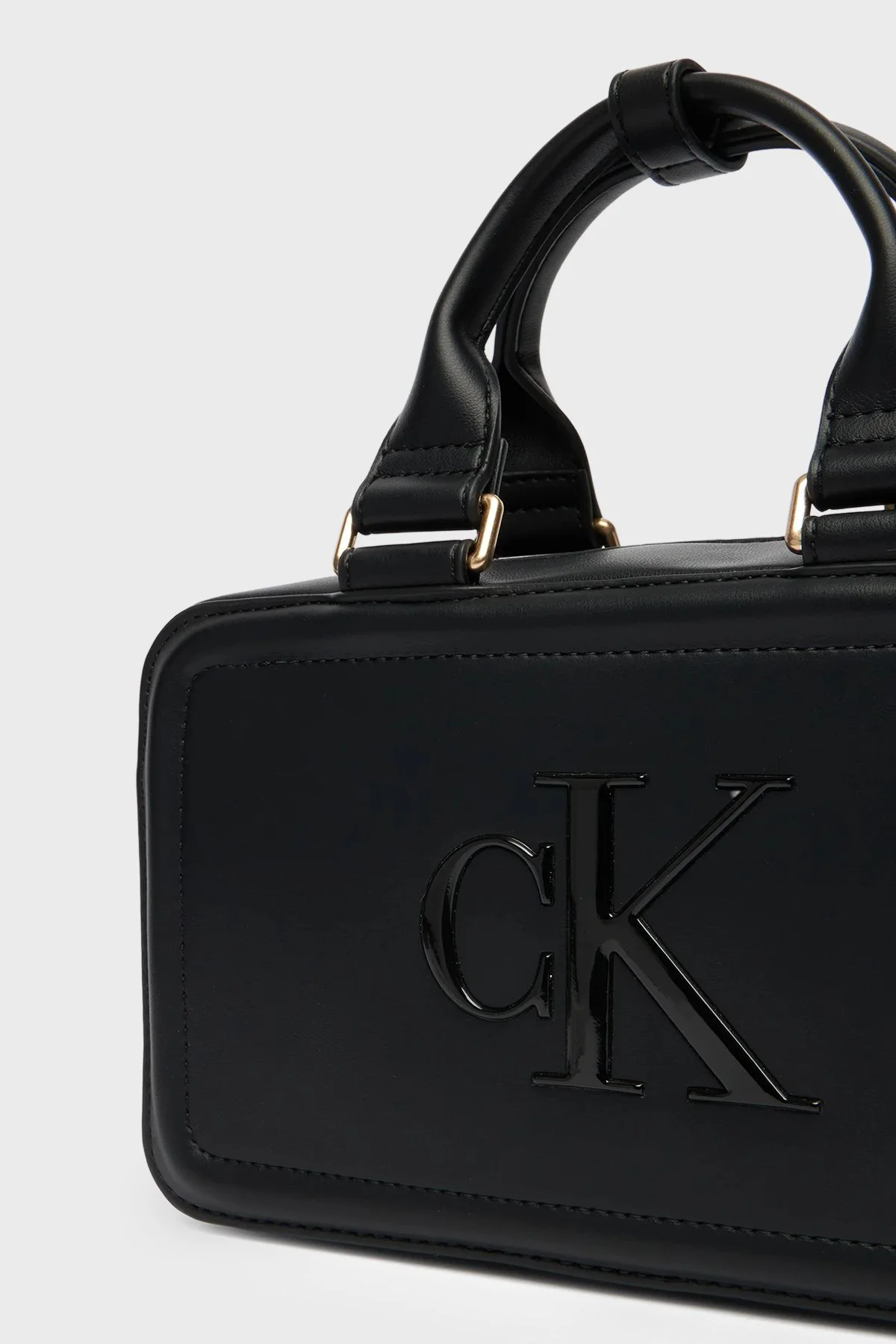 Calvin Klein Logolu Çıkarılabilir Askılı LV04F3411GUB1 Bayan Çanta LV04F3411G UB1 SİYAH - 4