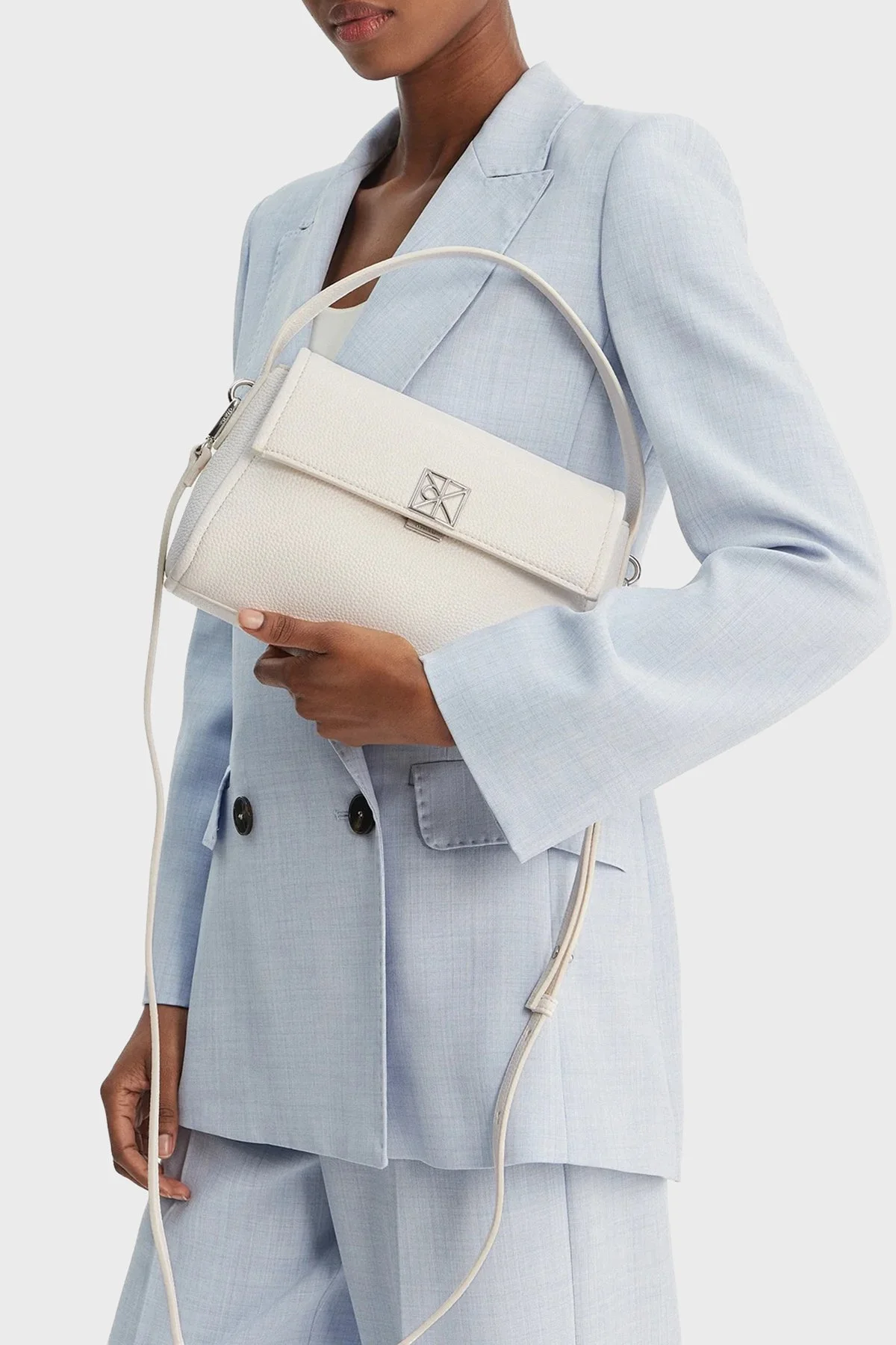 Calvin Klein Logolu Çıkarılabilir Askılı LV04F3425G4LX Bayan Çanta LV04F3425G 4LX BEYAZ - 2