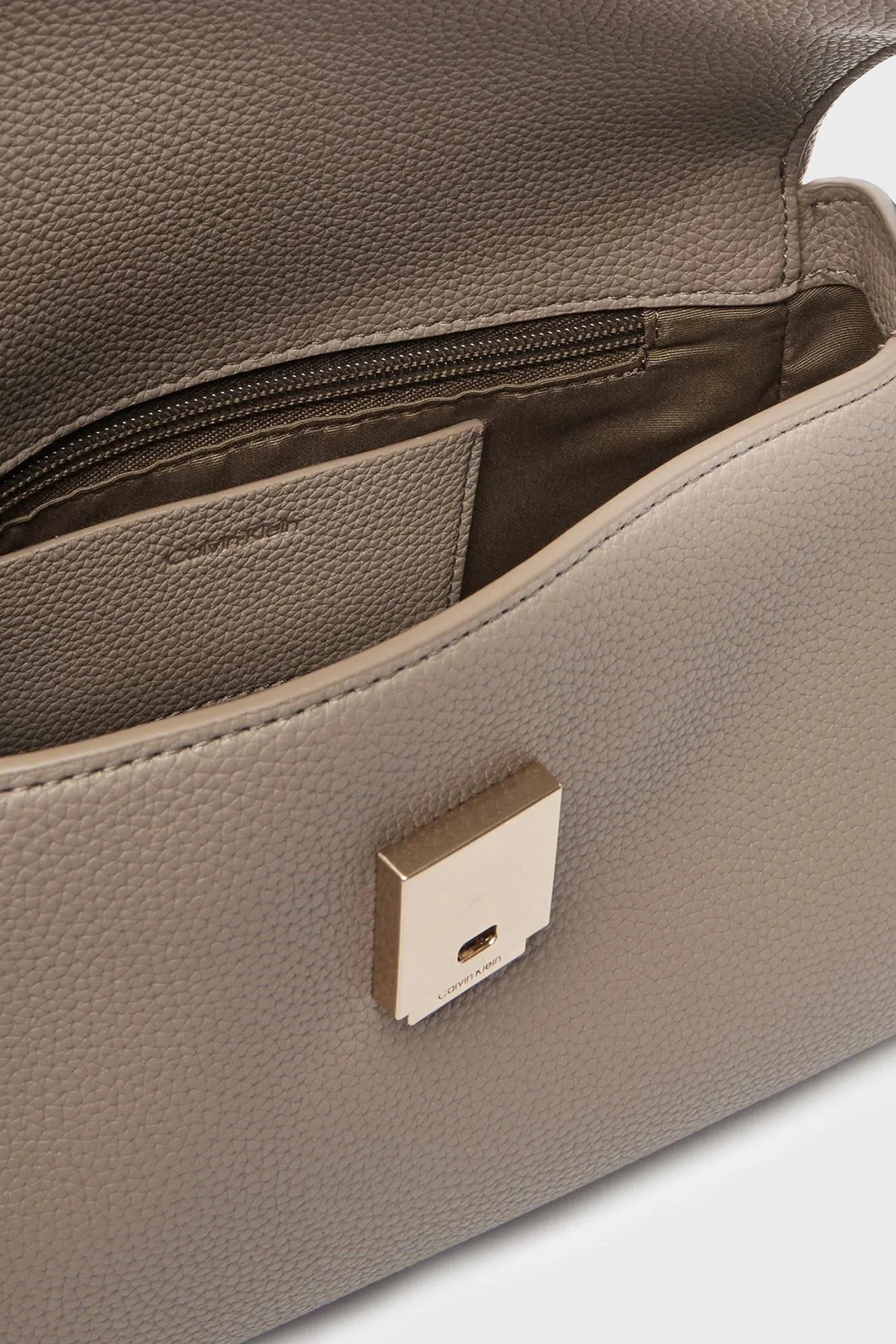 Calvin Klein Logolu Çıkarılabilir Askılı LV04F3425GVFU Bayan Çanta LV04F3425G VFU TOPRAK - 5