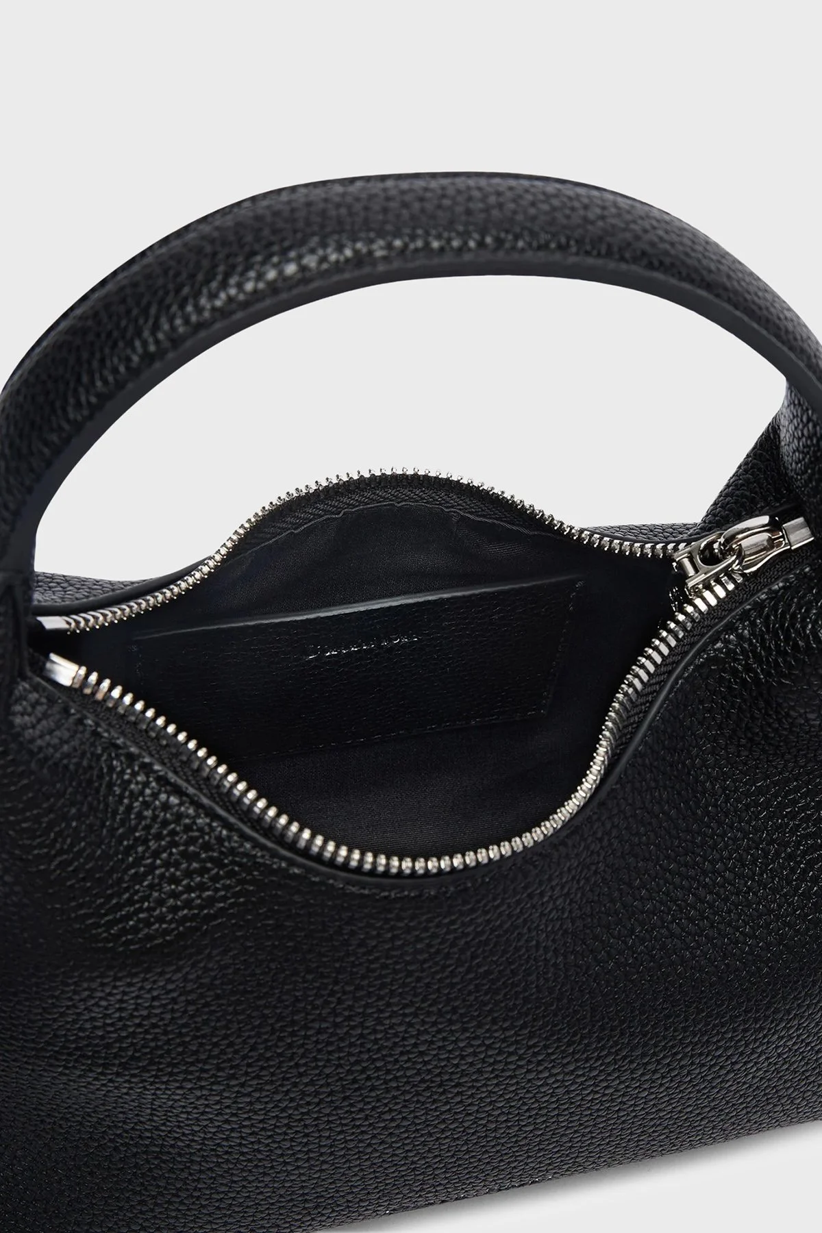 Calvin Klein Logolu Çıkarılabilir Askılı LV04F3892GUB1 Kadın Çanta LV04F3892G UB1 Siyah - 5