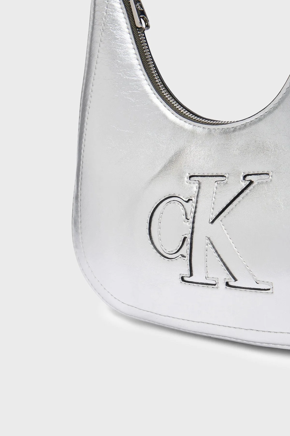 Calvin Klein Logolu Çıkarılabilir Askılı LV04F3897G3JH Kadın Çanta LV04F3897G 3JH Gümüş - 4