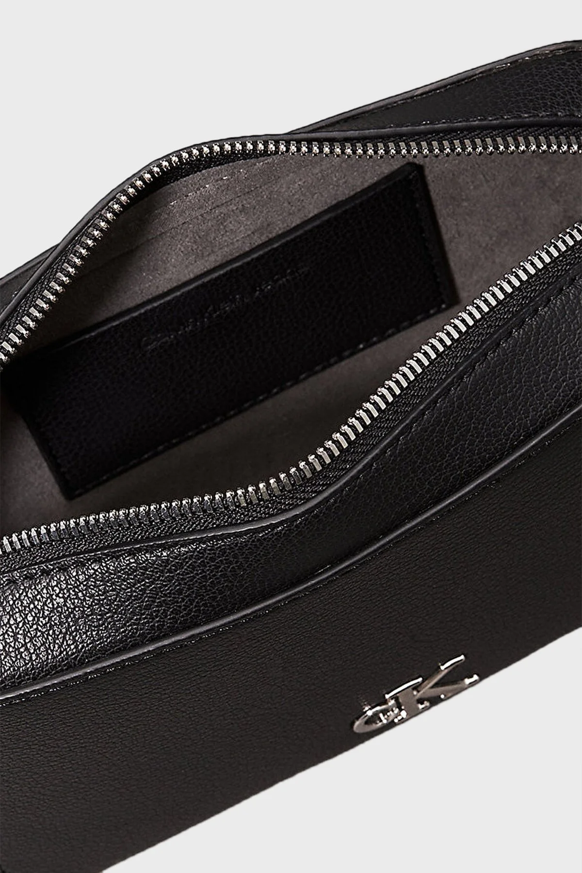 Calvin Klein Logolu Çıkarılabilir Askılı LV04K3162GUB1G Bayan Çanta LV04K3162G UB1G SİYAH - 5