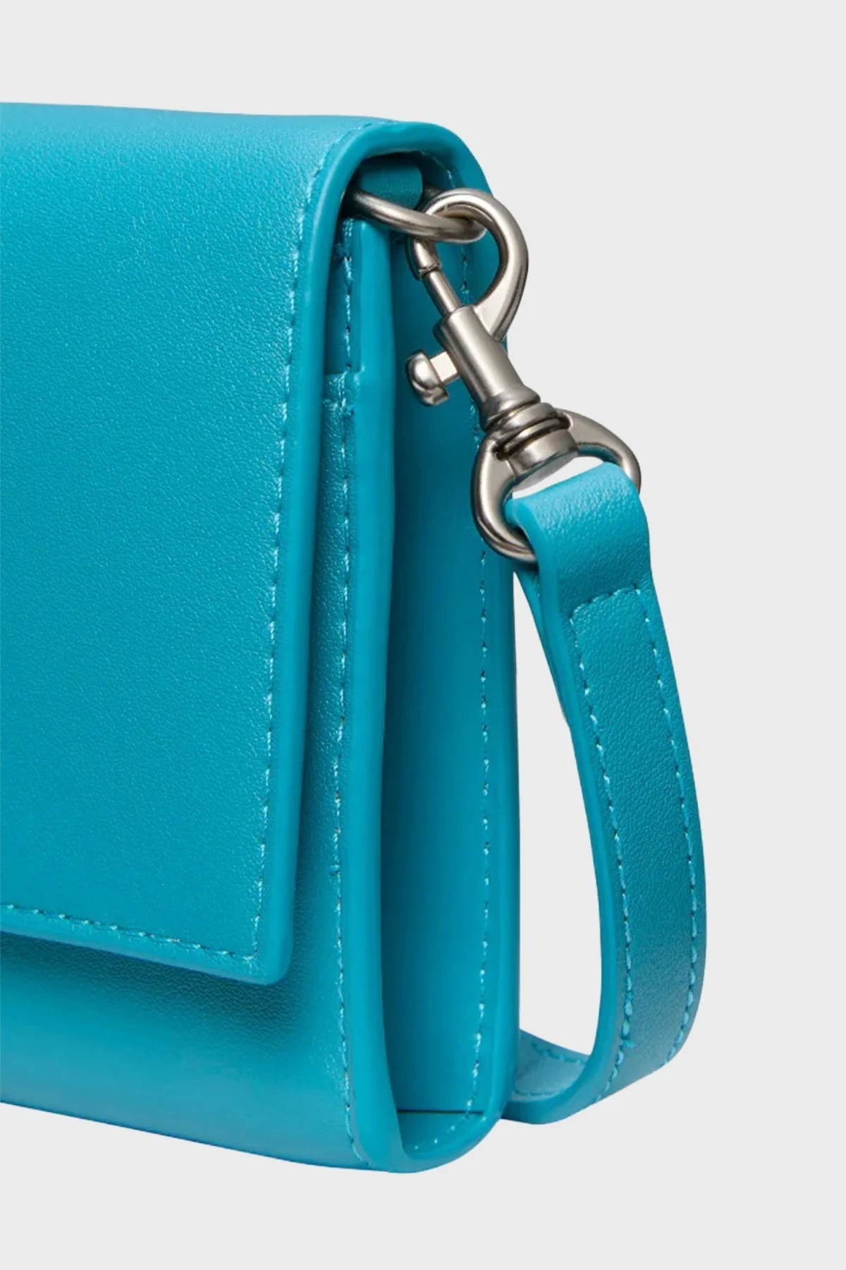 Calvin Klein Logolu Çıkarılabilir Askılı Portföy LV04K1006GXT6 Bayan Cüzdan LV04K1006G XT6 YEŞİL - 3