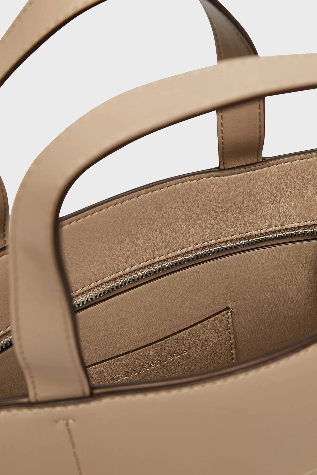 Calvin Klein Logolu Çıkarılabilir Askılı Tote LV04K3111GPBF Bayan Çanta LV04K3111G PBF BEJ - 5