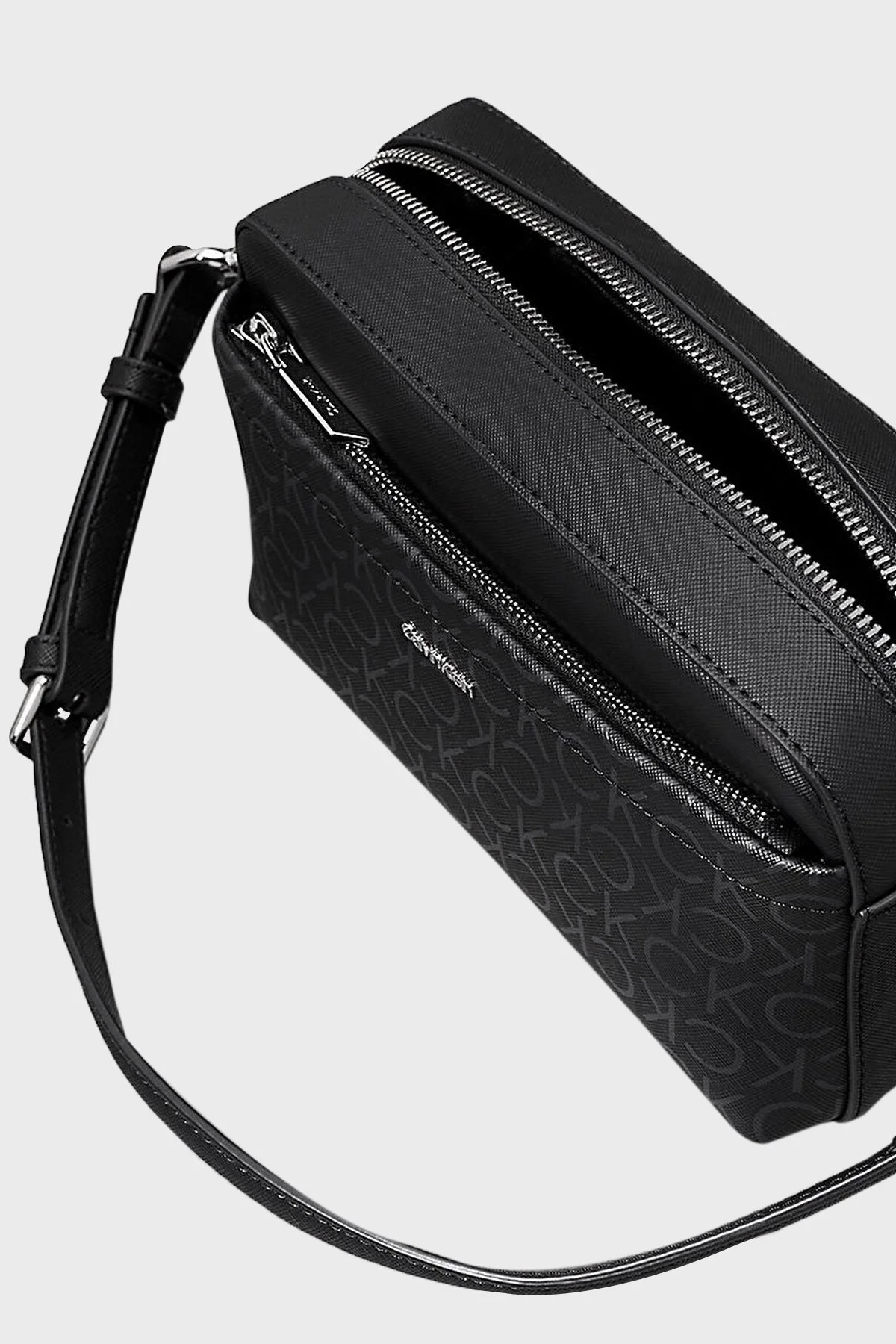 Calvin Klein Logolu Çıkarılabilir Çift Askılı K60K6125360GM Bayan Çanta K60K612536 0GM SİYAH - 4