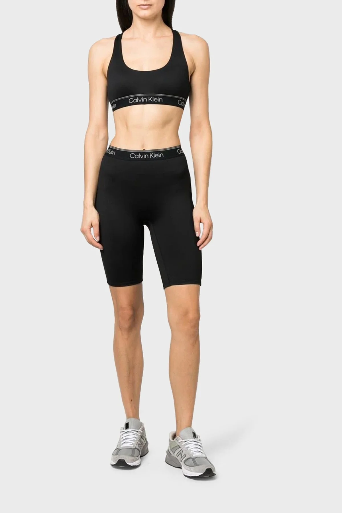 Calvin Klein Logolu Çıkarılabilir Dolgulu Nem Emici Spor Bayan Sütyen 00GWS3K122 BAE SİYAH - 4