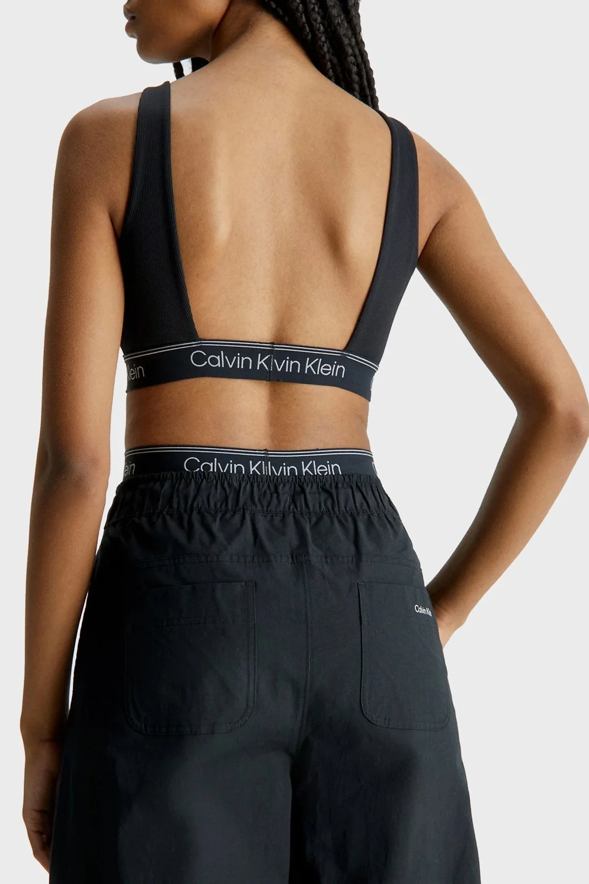 Calvin Klein Logolu Çıkarılabilir Dolgulu Nem Emici Streç Kumaş Spor 00GWS3K123BAE Bayan Sütyen 00GWS3K123 BAE SİYAH - 2