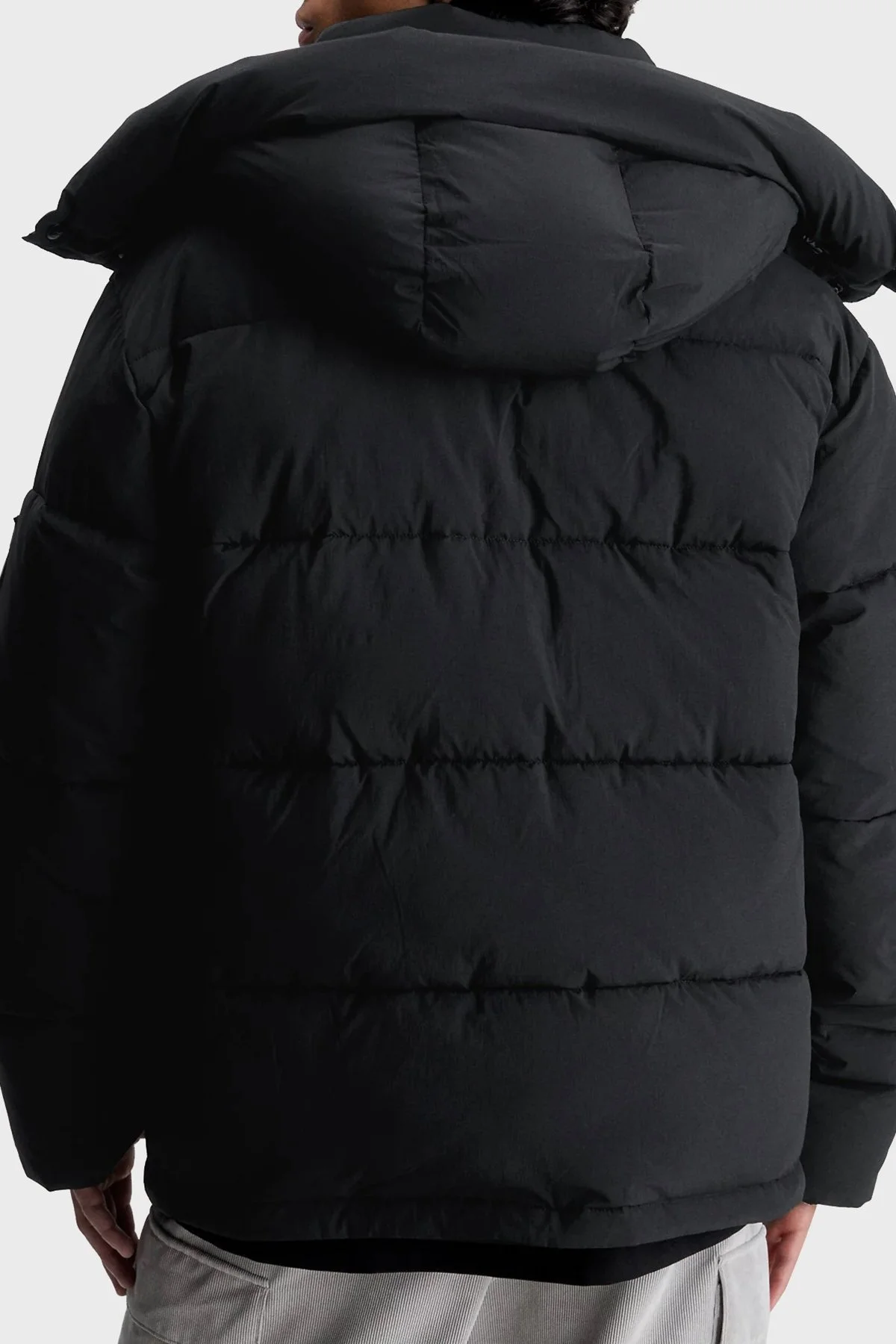 Calvin Klein Logolu Çıkarılabilir Kapüşonlu Regular Fit J30J323709BEH Erkek Mont J30J323709 BEH SİYAH - 2