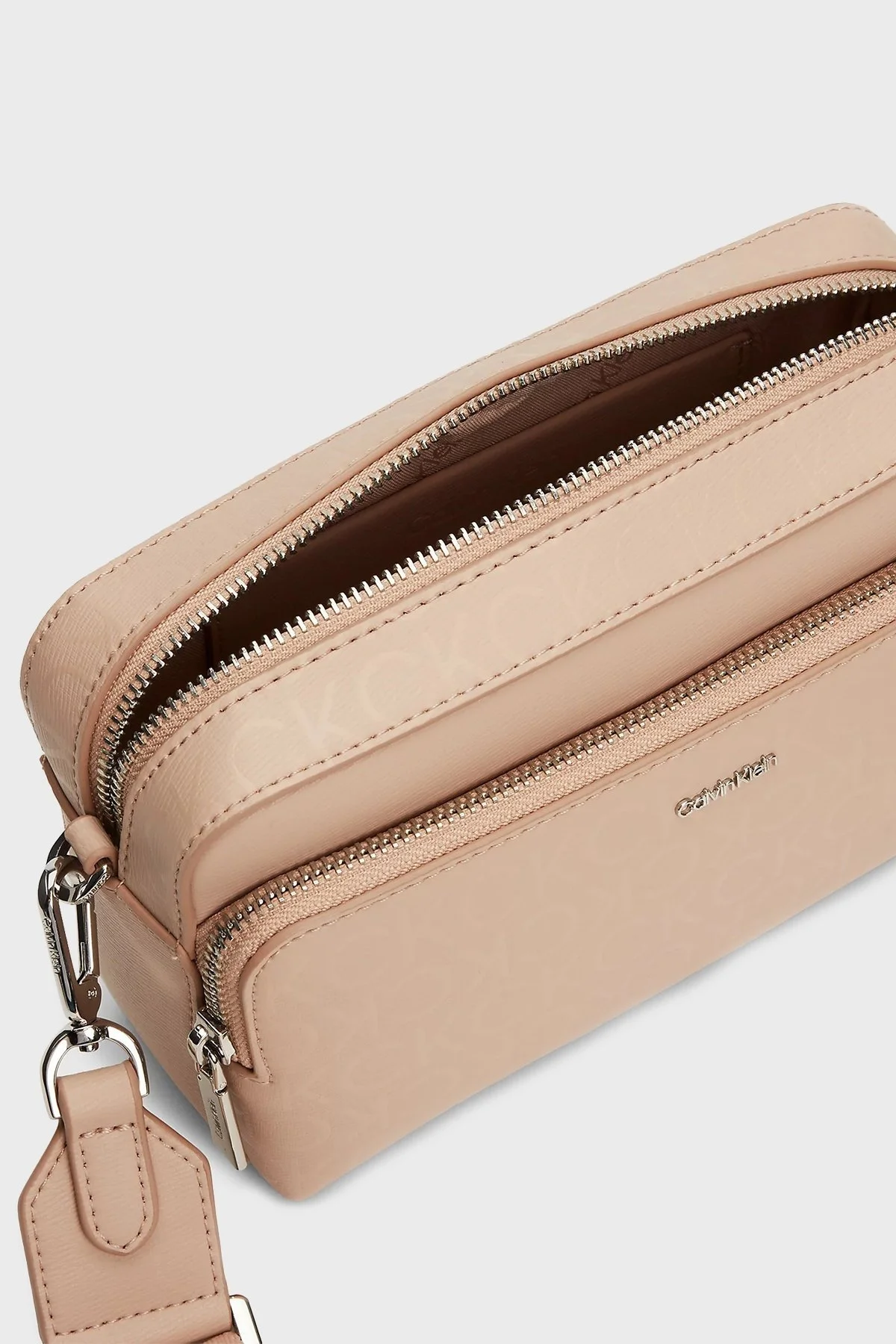 Calvin Klein Logolu Çıkarılabilir Omuz Askılı K60K611926PE1 Bayan Çanta K60K611926 PE1 BEJ - 3