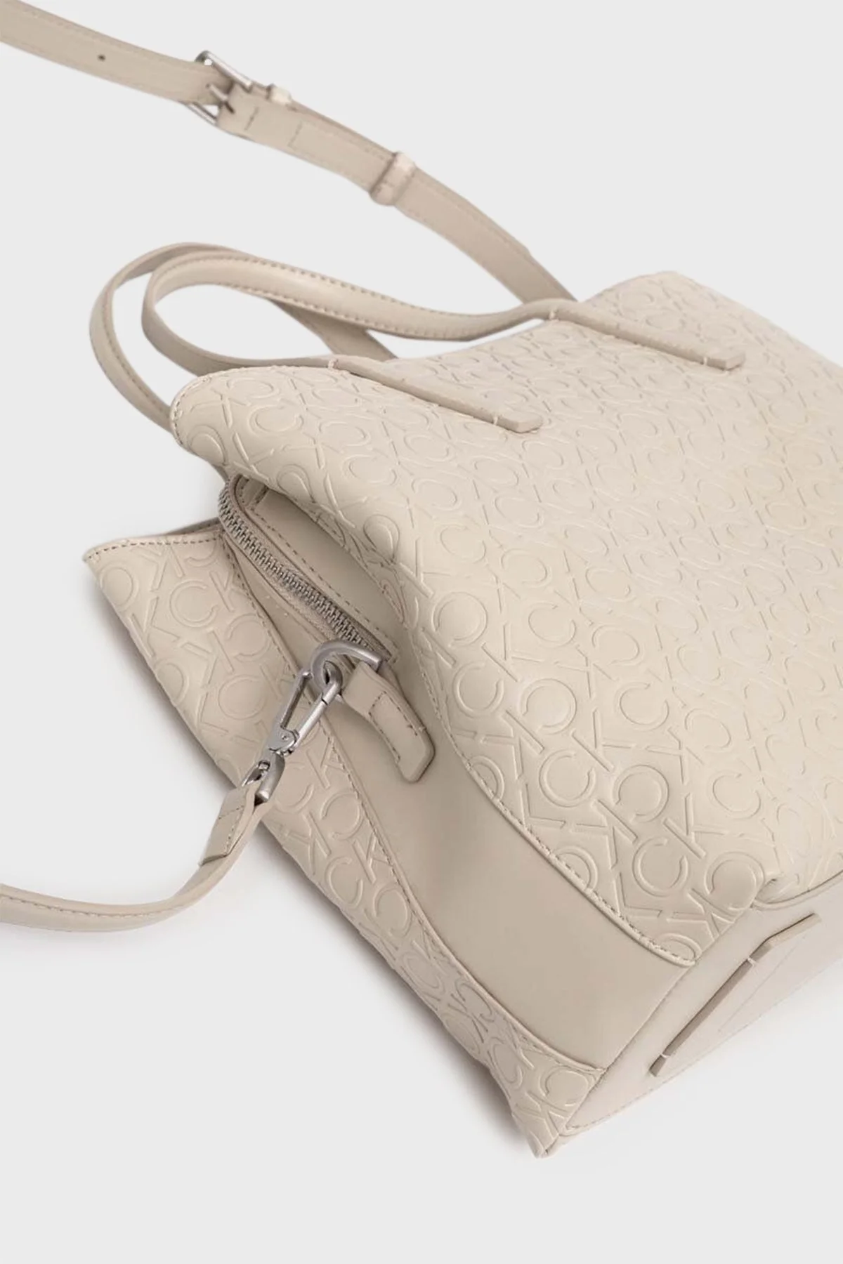 Calvin Klein Logolu Çıkarılabilir Uzatma Askılı K60K610928PEA Bayan Çanta K60K610928 PEA BEJ - 6