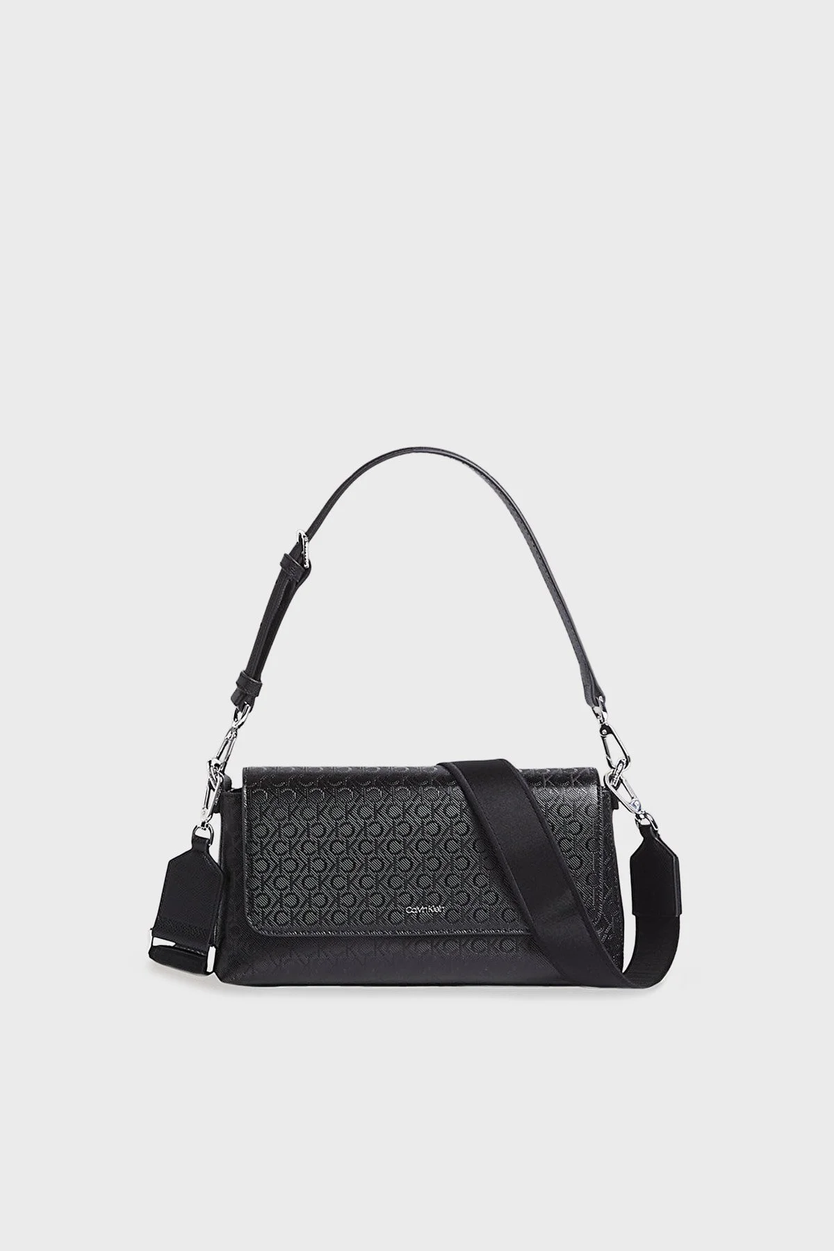 Calvin Klein Logolu Çıkarılabilir ve Ayarlanabilir Askılı LV04F3101GUB1 Bayan Çanta LV04F3101G UB1 SİYAH - 1