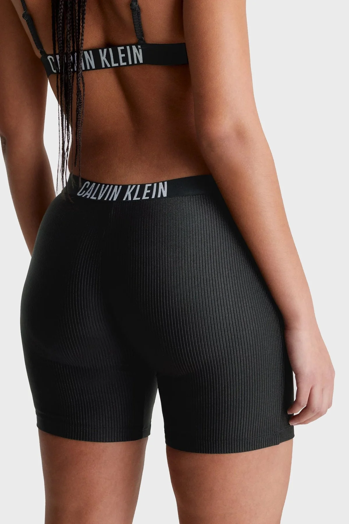 Calvin Klein Logolu Dar Kesim Yüzme KW0KW02021BEH Bayan Short KW0KW02021 BEH SİYAH - 3