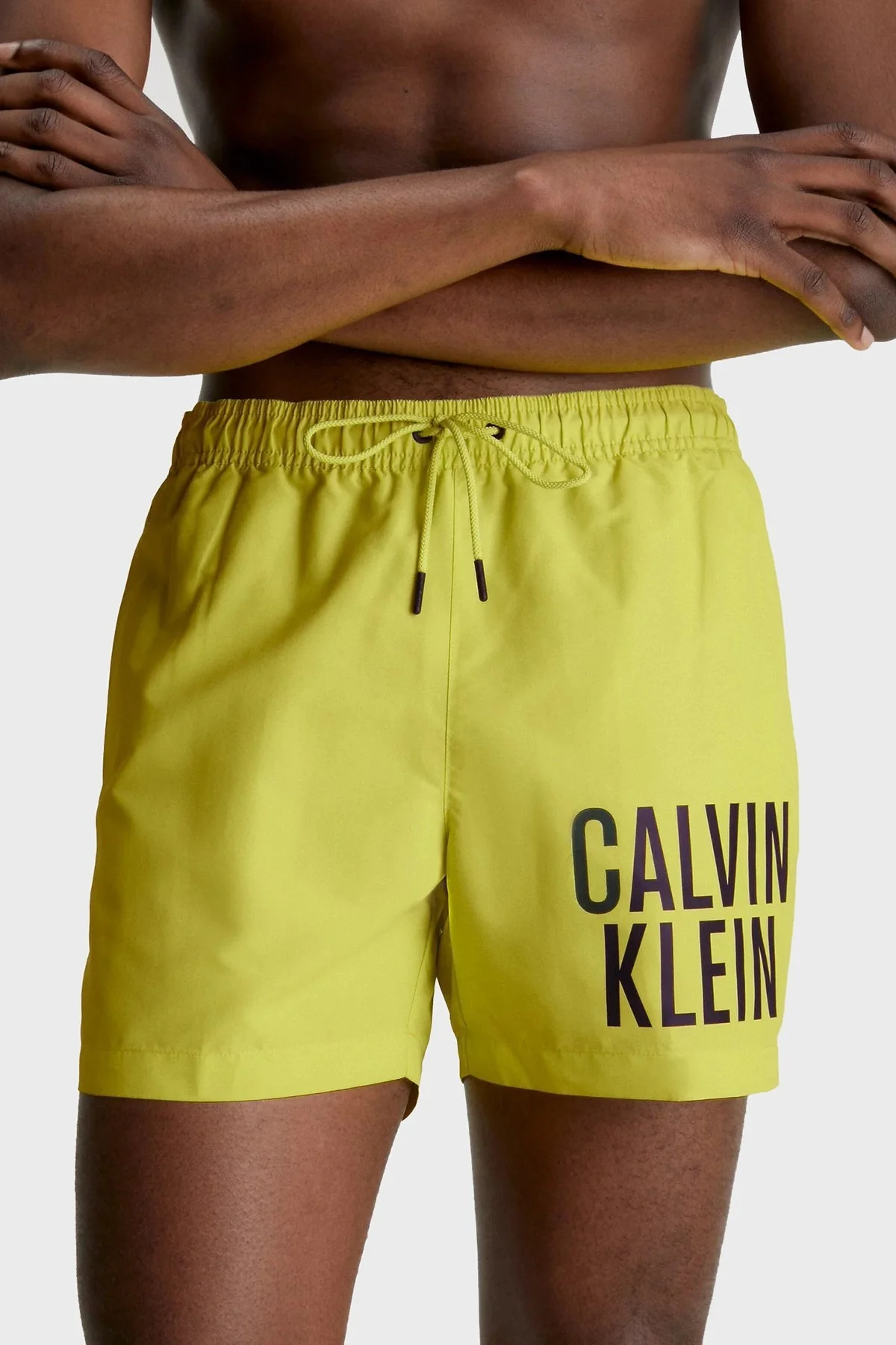 Calvin Klein Logolu Deniz Şortu Belden Bağlamalı Cepli KM0KM00794LRF Erkek Mayo Short KM0KM00794 LRF SARI - 1