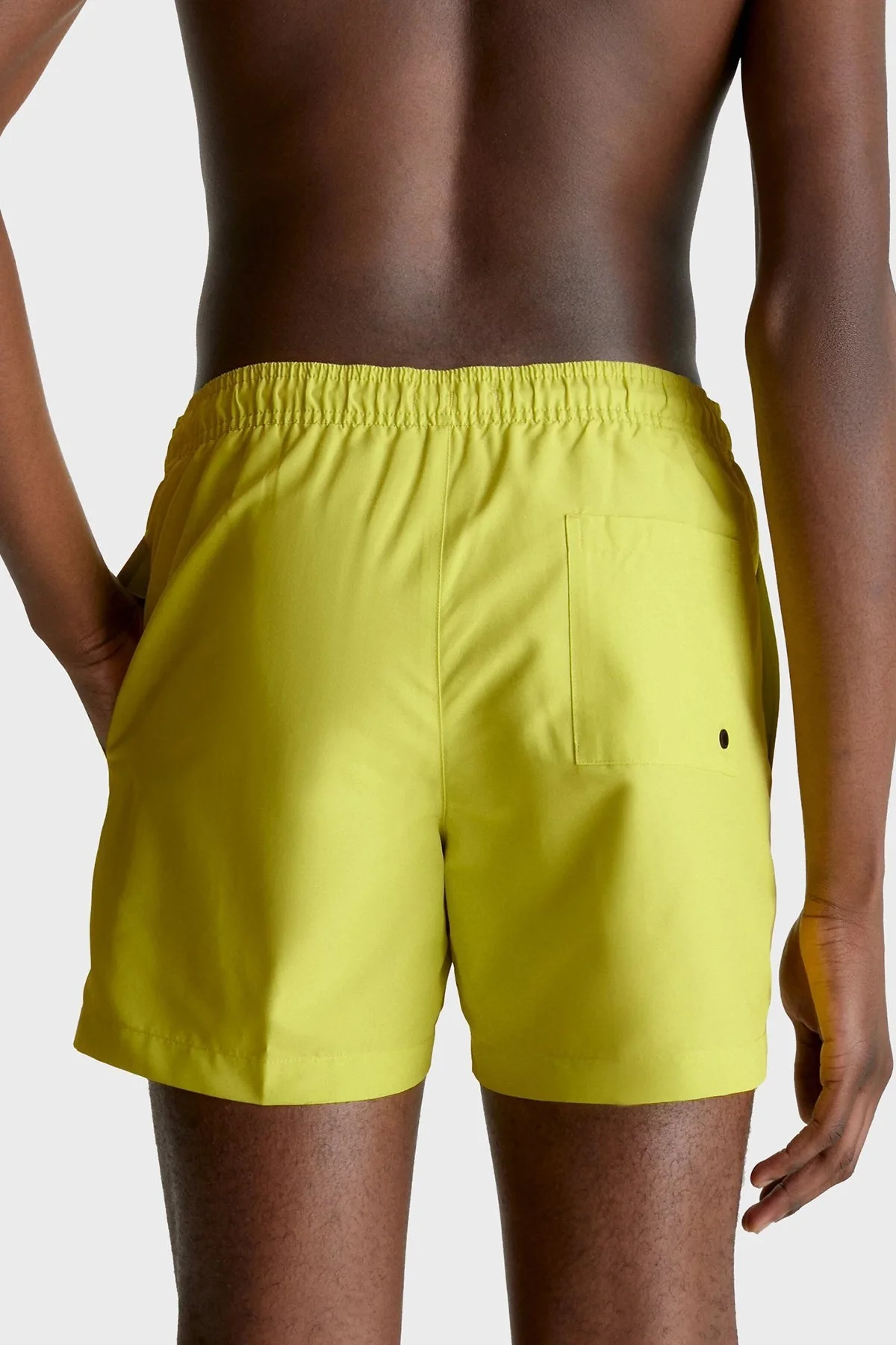 Calvin Klein Logolu Deniz Şortu Belden Bağlamalı Cepli KM0KM00794LRF Erkek Mayo Short KM0KM00794 LRF SARI - 2