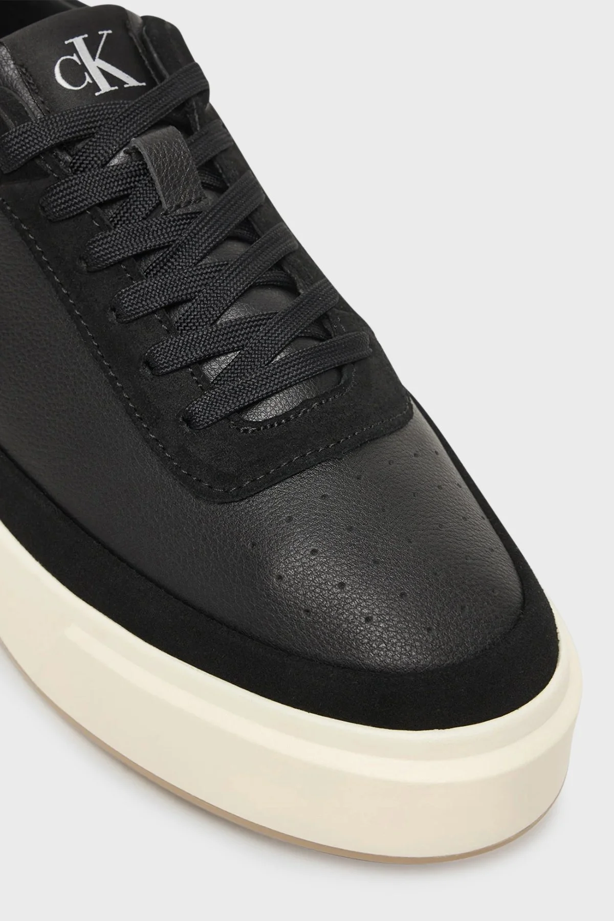 Calvin Klein Logolu Deri Bağcıklı Sneaker YM0YM013540GU Erkek Ayakkabı YM0YM01354 0GU SİYAH - 4