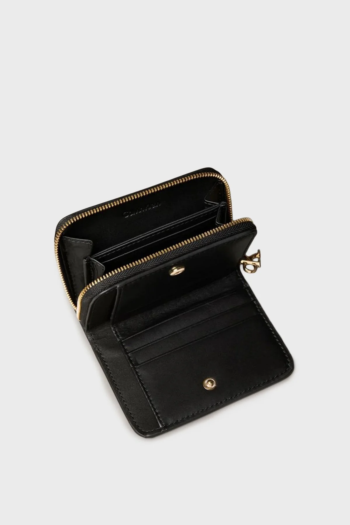 Calvin Klein Logolu Deri Fermuarlı LV04F1095GUB1 Bayan Cüzdan LV04F1095G UB1 SİYAH - 3