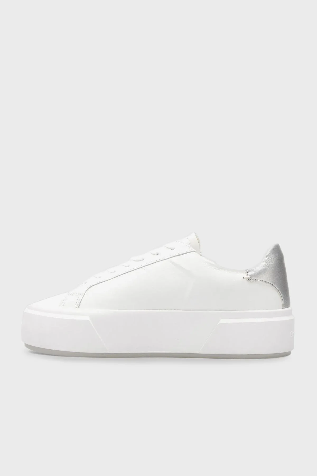Calvin Klein Logolu Deri Kalın Taban Sneaker YW0YW019290LC Bayan Ayakkabı YW0YW01929 0LC BEYAZ - 2