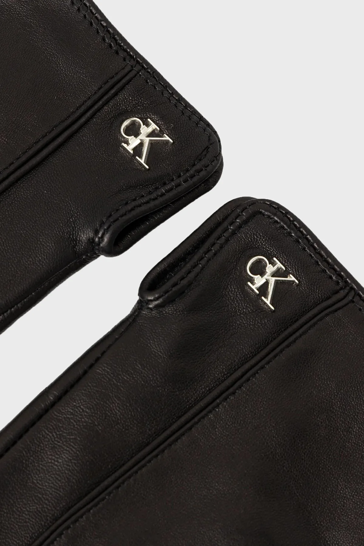 Calvin Klein Logolu Deri LV04F9011GUB1 Kadın Eldiven LV04F9011G UB1 Siyah - 2