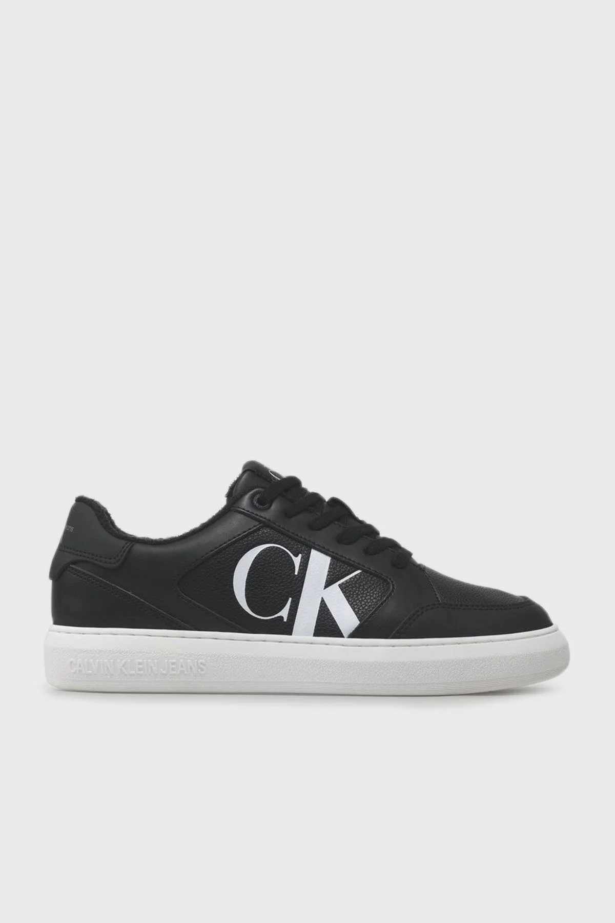 Calvin Klein Logolu Deri Sneaker Erkek Ayakkabı YM0YM00573 0GJ SİYAH-BEYAZ - 1