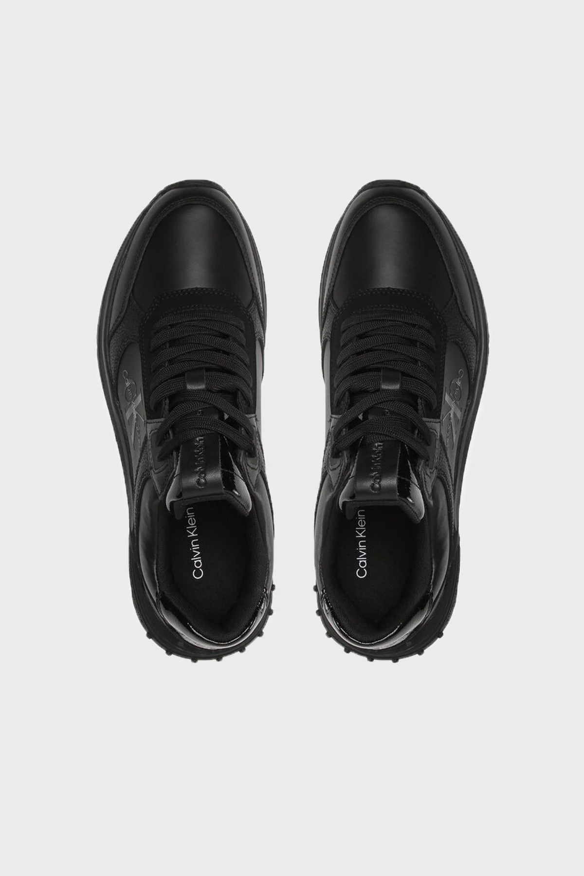 Calvin Klein Logolu Deri Sneaker Erkek Ayakkabı YM0YM00679 0GV SİYAH - 10